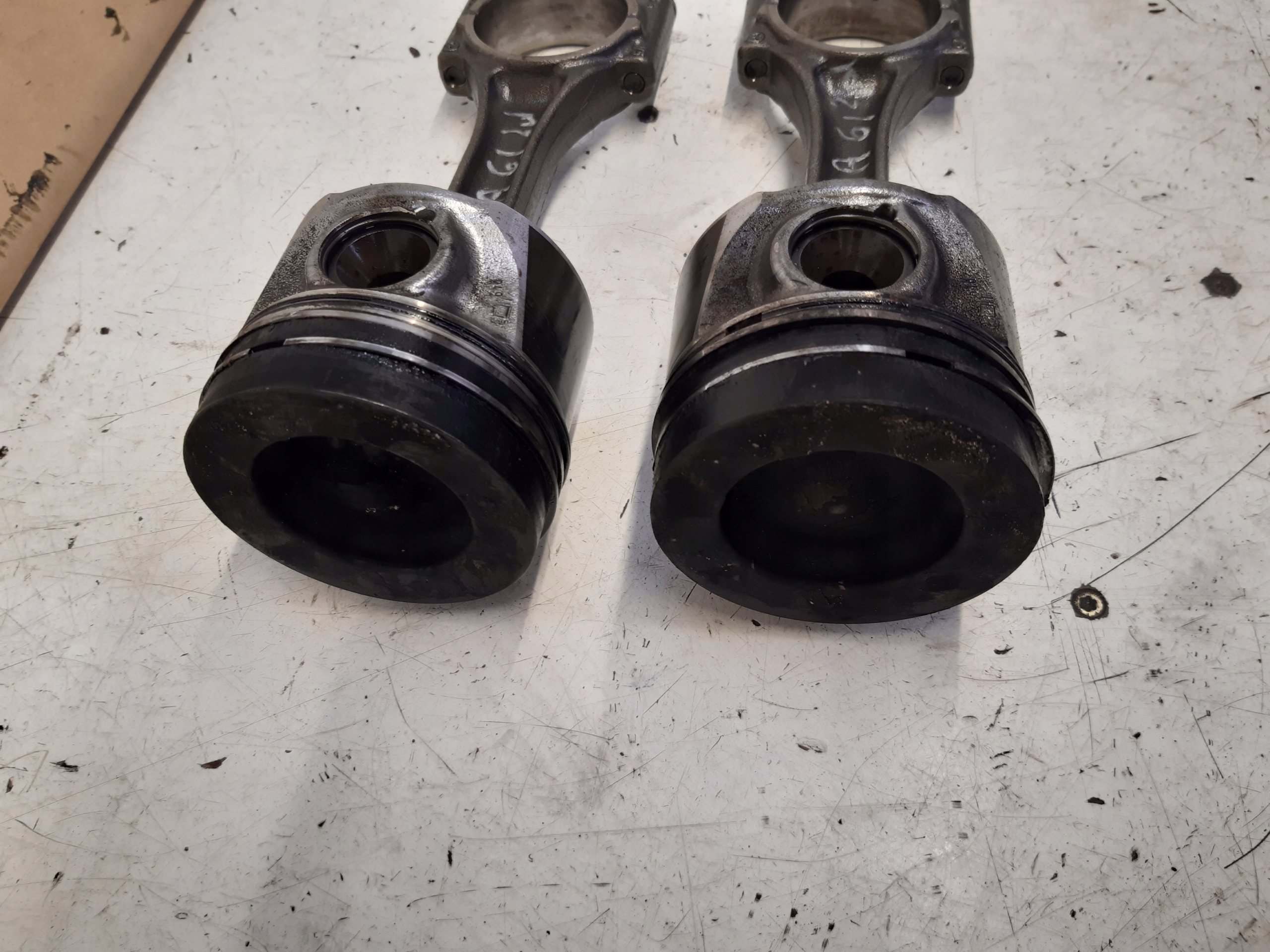 piston connecting rod kpl Seat Ibiza 6J LIFT