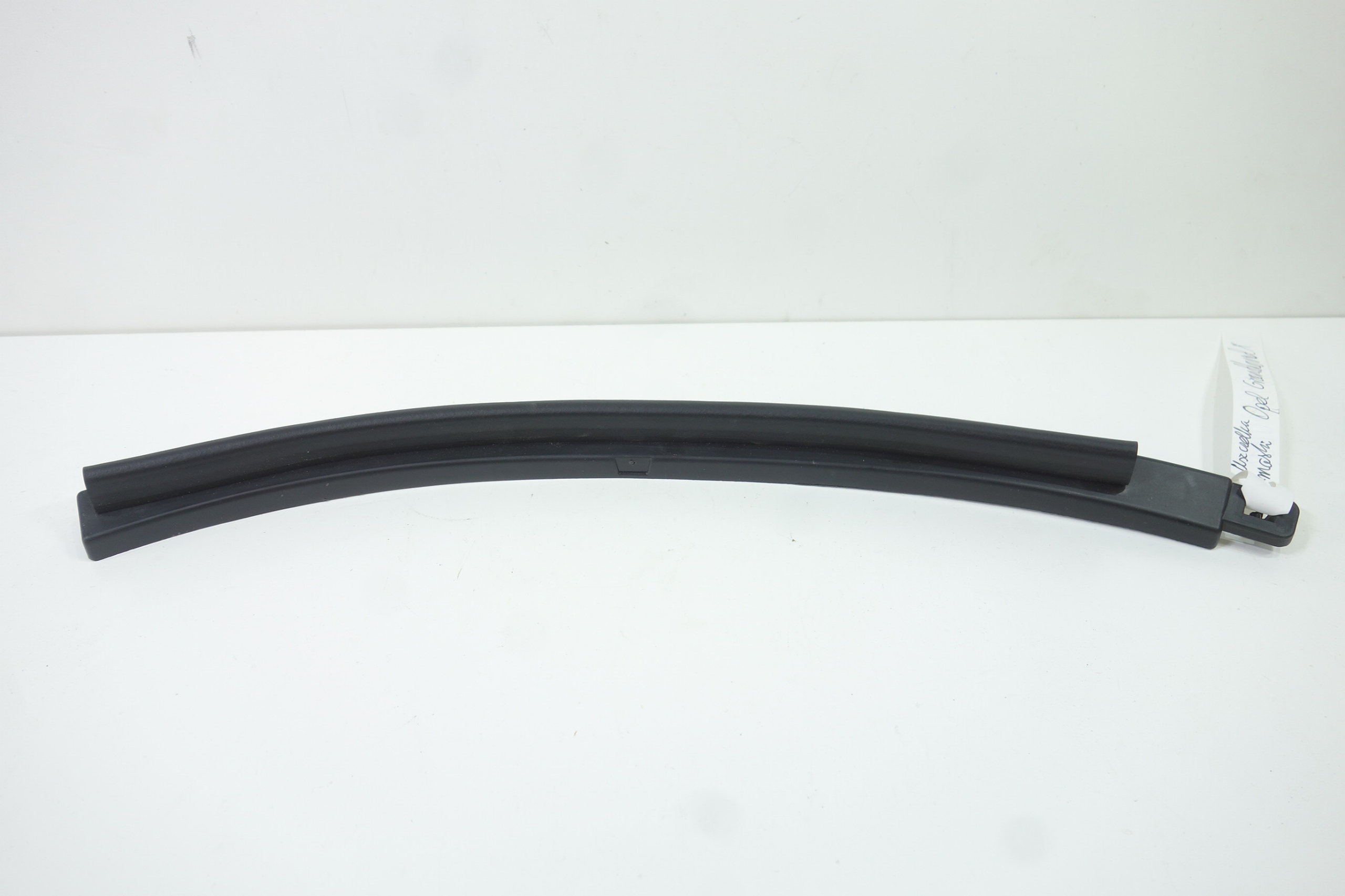 ПРОКЛАДКА КАПОТА СПРАВА OPEL GRANDLAND X YP00153680