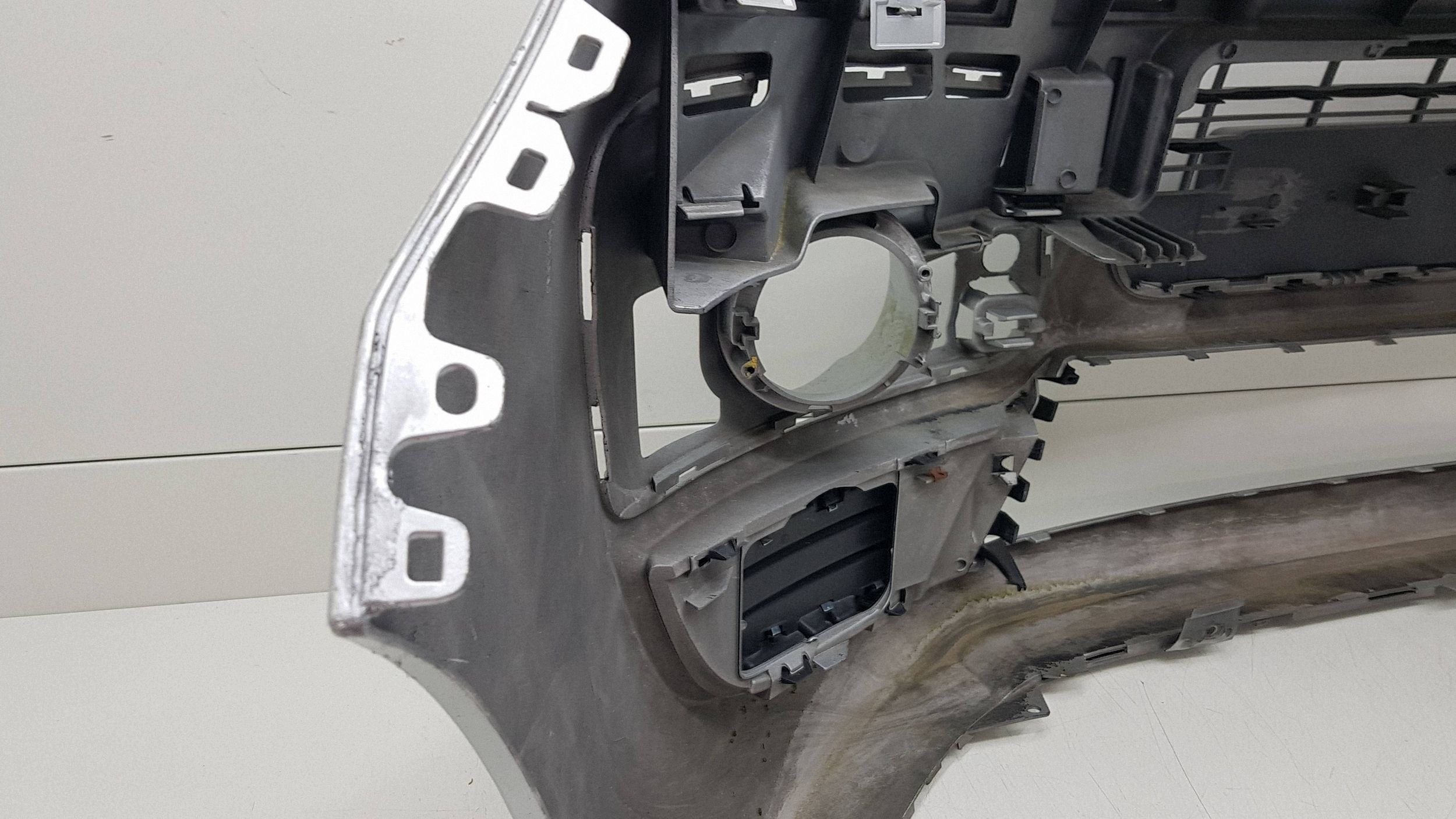CITROEN C3 PICASSO 2008- bumper front 9681800777