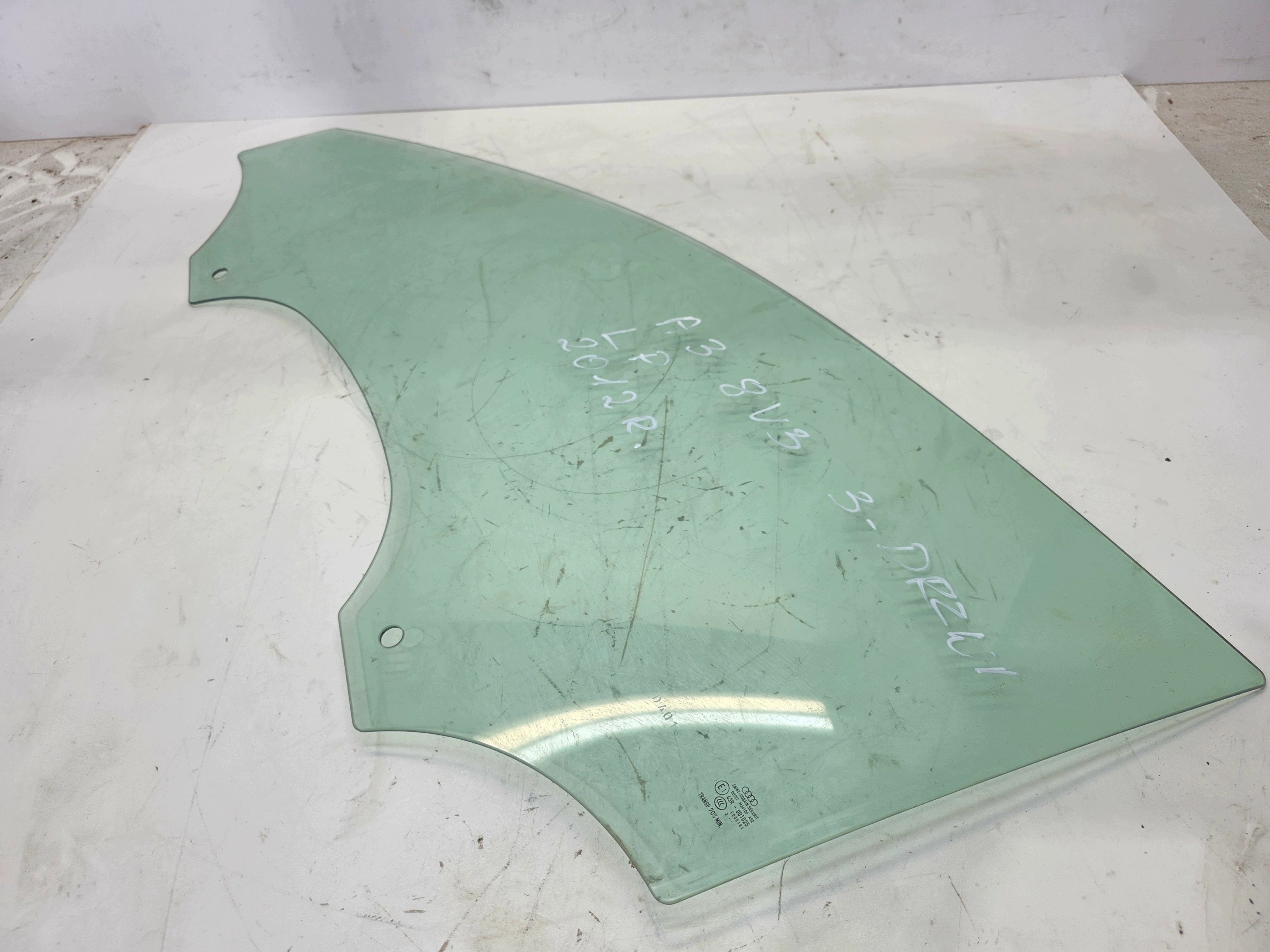 window side door left front AUDI A3 8V 3-door 8V3845201A 2012 year