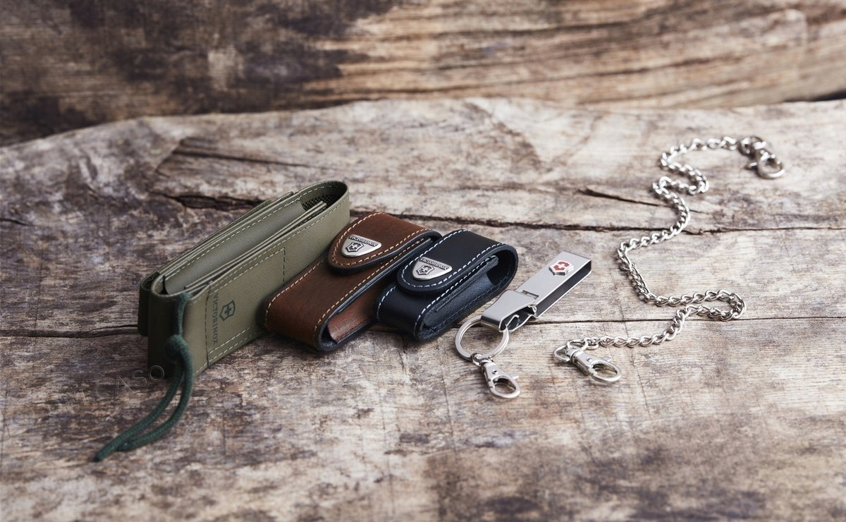 Zawieszka na pasek Multiclip Victorinox 4.1858 Marka Victorinox