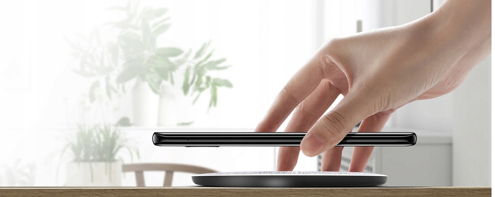 ŁADOWARKA INDUKCYJNA QI DO IPHONE 11 12 13 PRO Liczba urządzeń ładowanych jednocześnie 1