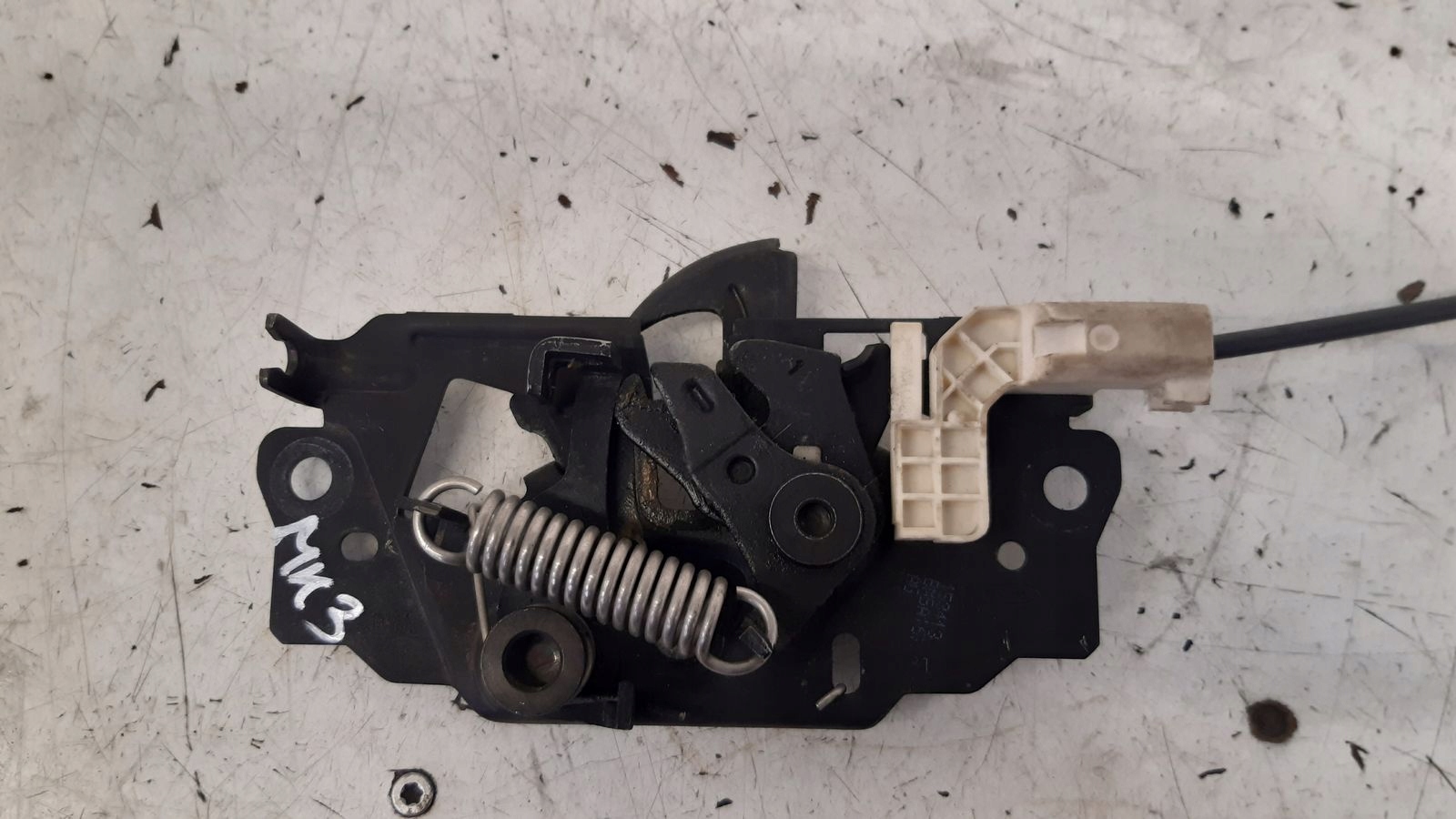 Serrure capot Ford Focus MK3 1,0 Ecoboost