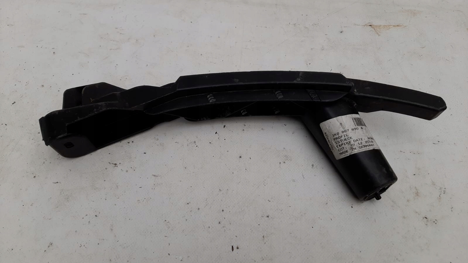 VW GOLF V 1K0 support holder REFLEKTORA right front