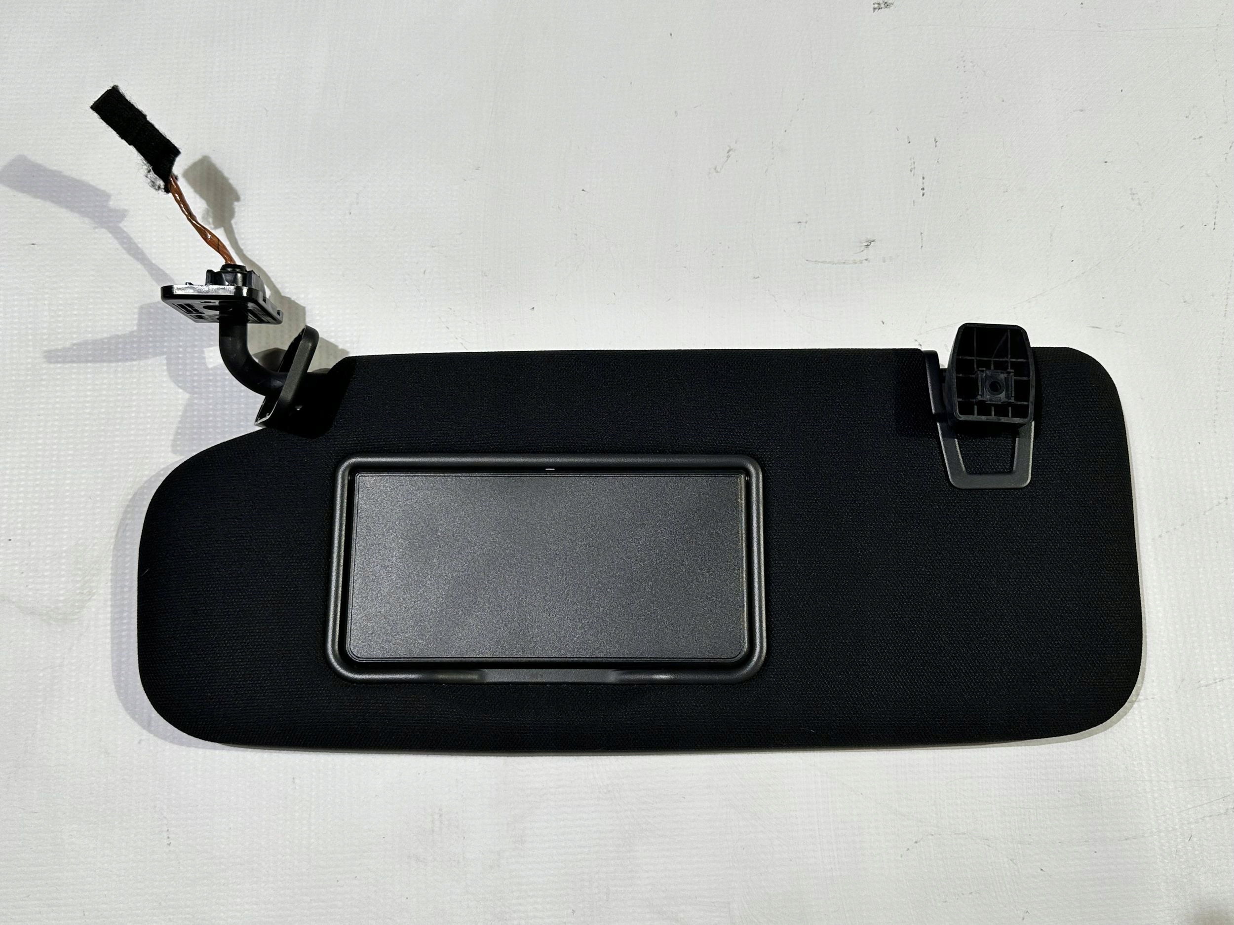 cover przeciwsloneczna driver´s left visor visor Ford Explorer 2020+