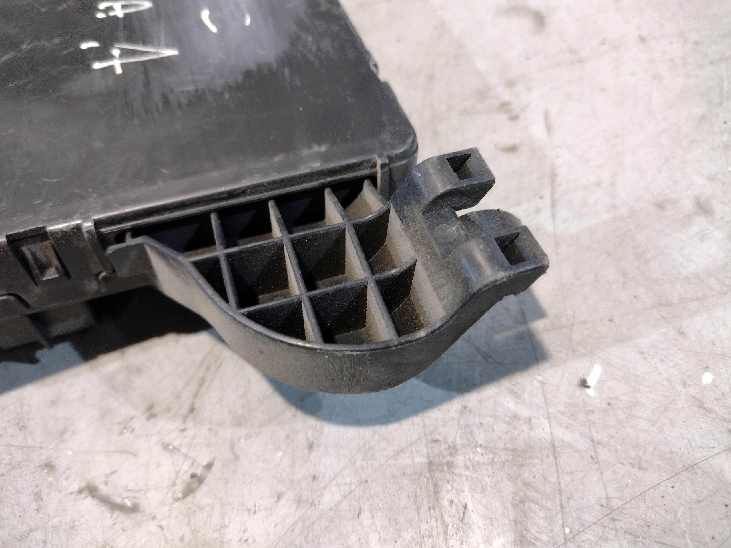 Module fusibles Opel Insignia A 13277321 02 NE