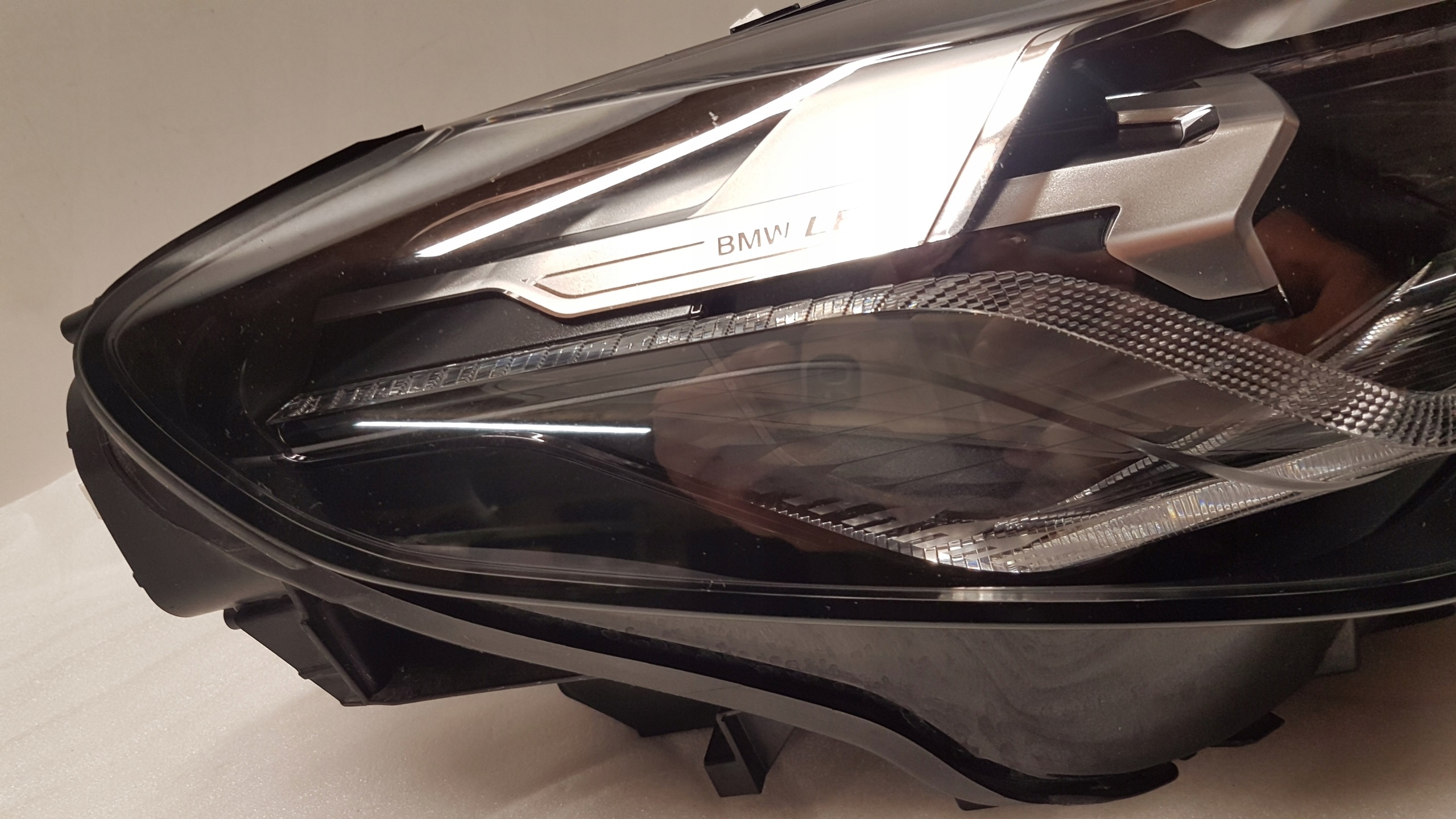 light front right BMW U06 LED 5A42248