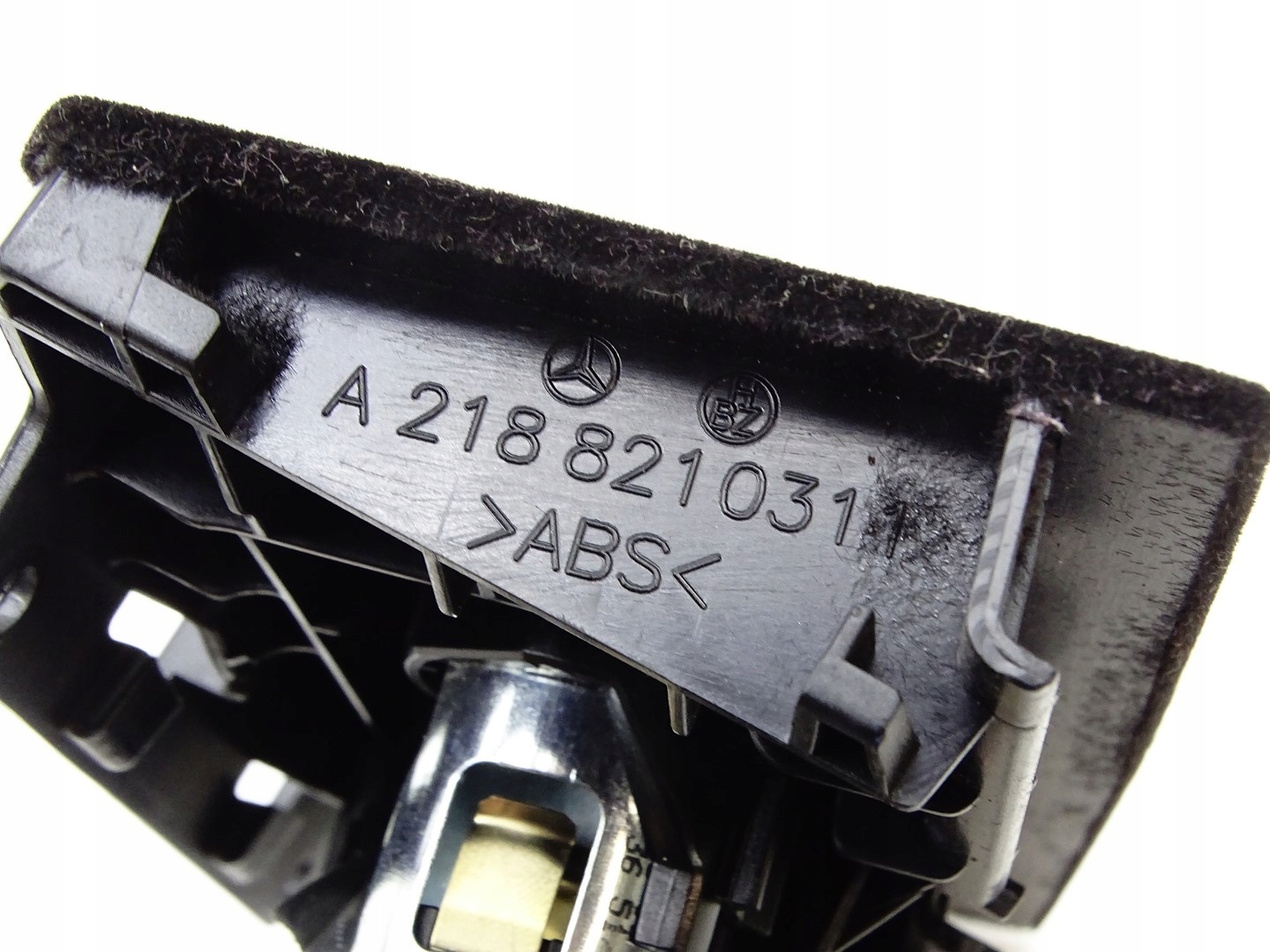 adapter USB PORT INTERFACE MERCEDES CLS W218 A2188210311