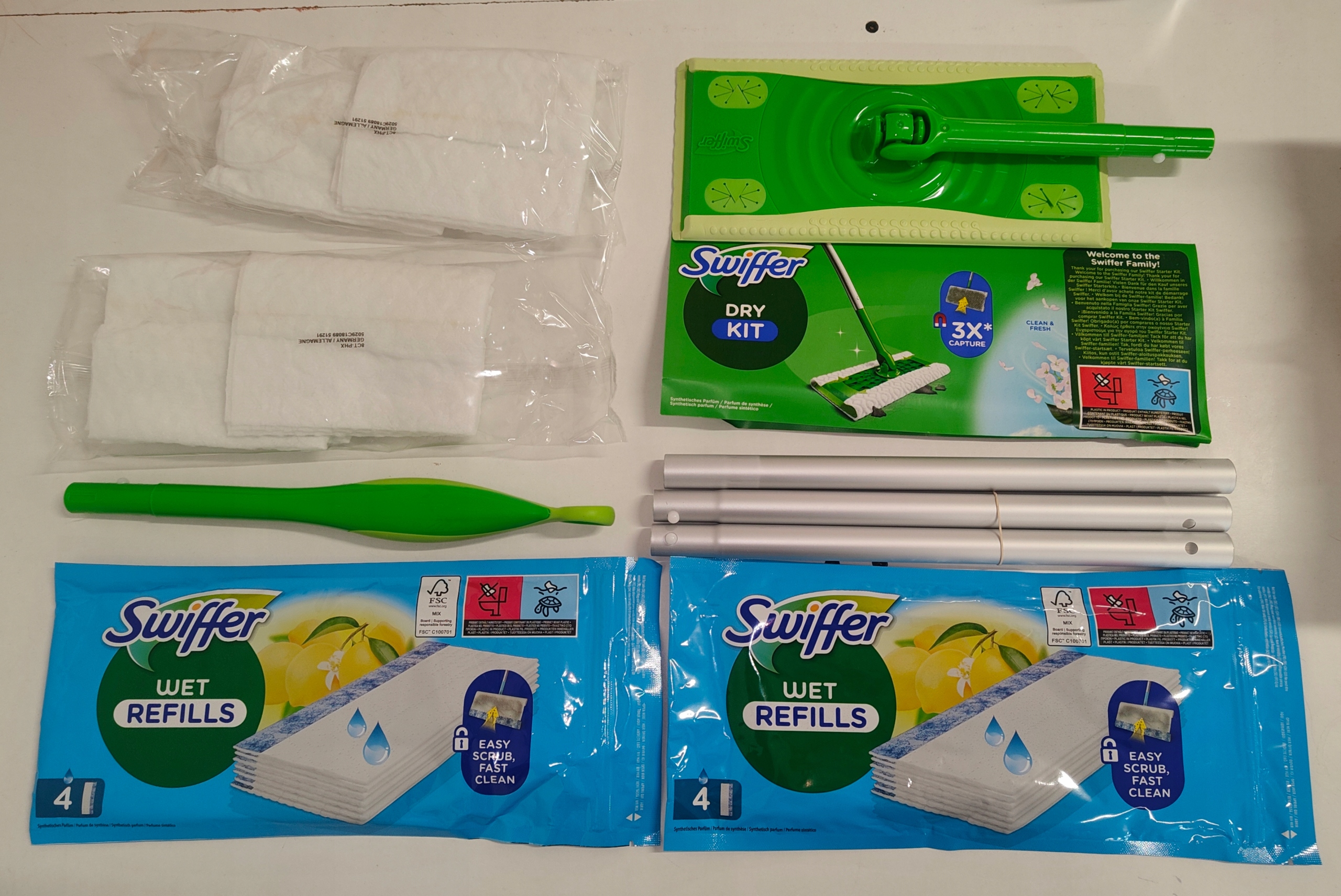 Levně Plochý mop Swiffer zelený, sada 24 náplní (16 suchých, 8 mokrých)