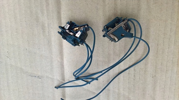 OPRAWKA MOCOWANIE ŻARÓWKI H1 FORD MONDEO MK4