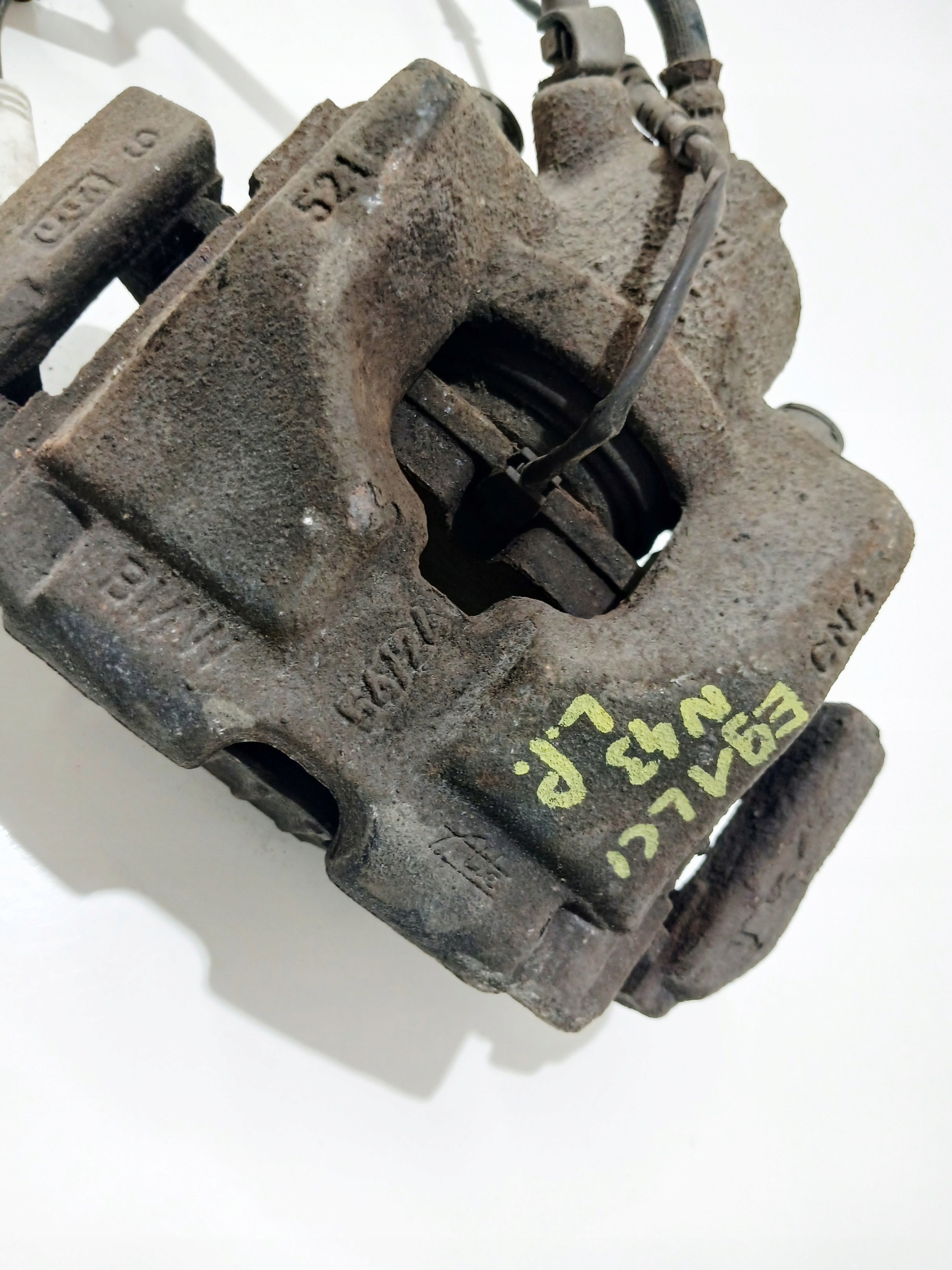 caliper brake left front BMW E90 E91 N43 54/24 (24235711)