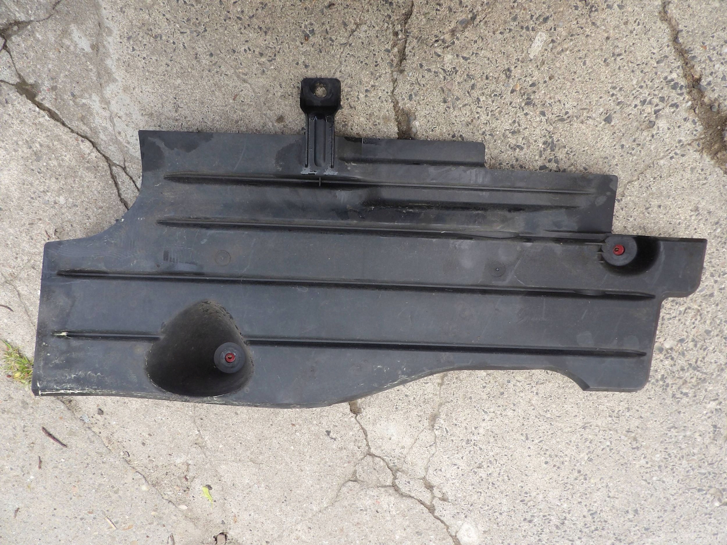 Ford Kuga MK2 2013 rear part side right cover central chassis