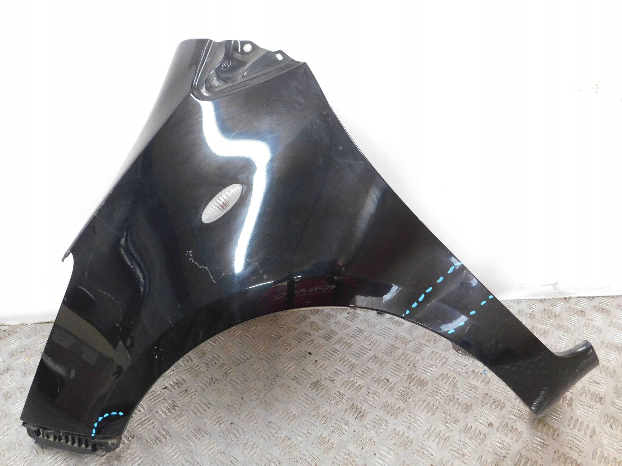 fender front front left TOYOTA YARIS II 2 06