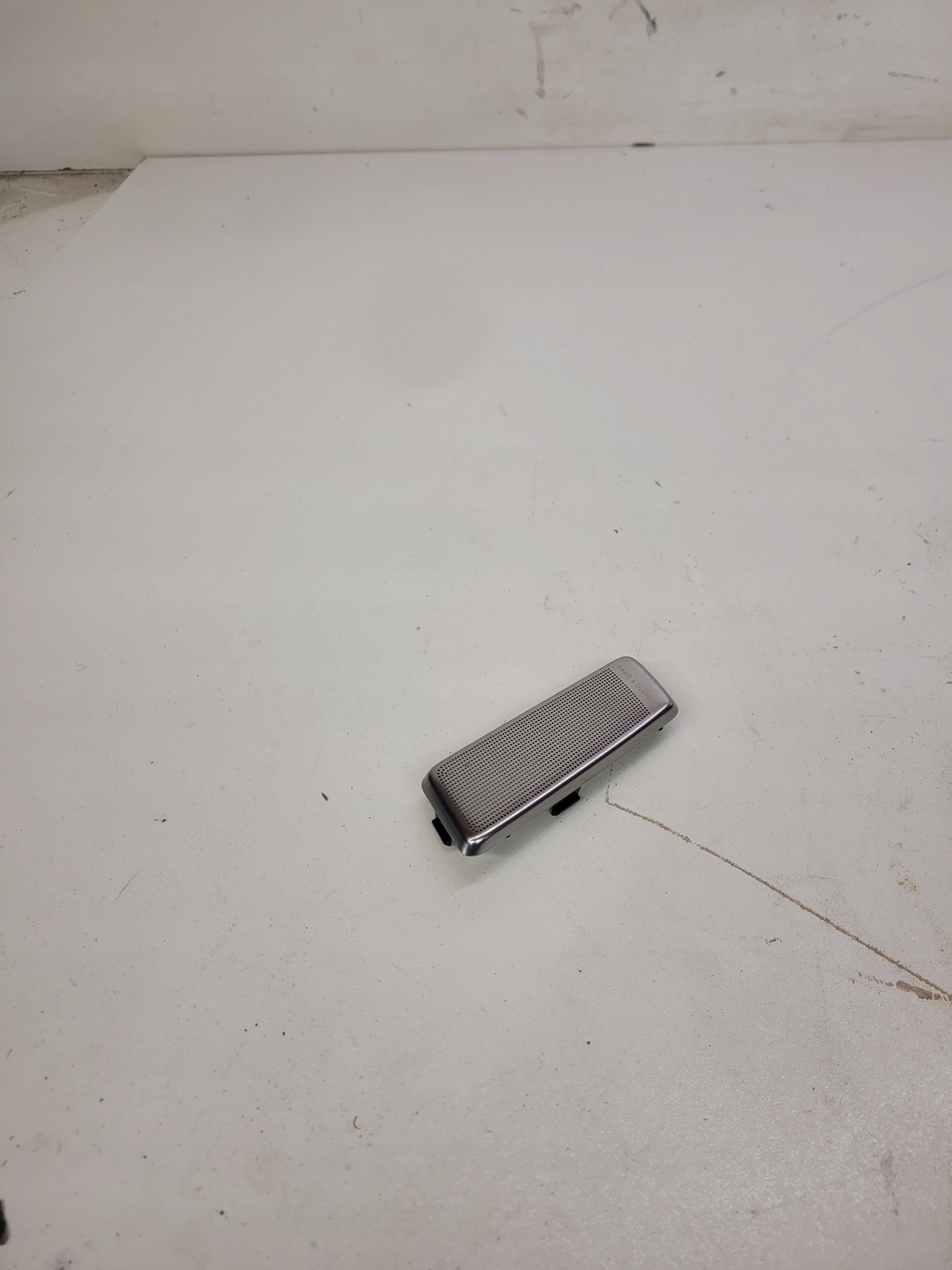 krycí repráku B&O AUDI A8 D4 4H0868147B
