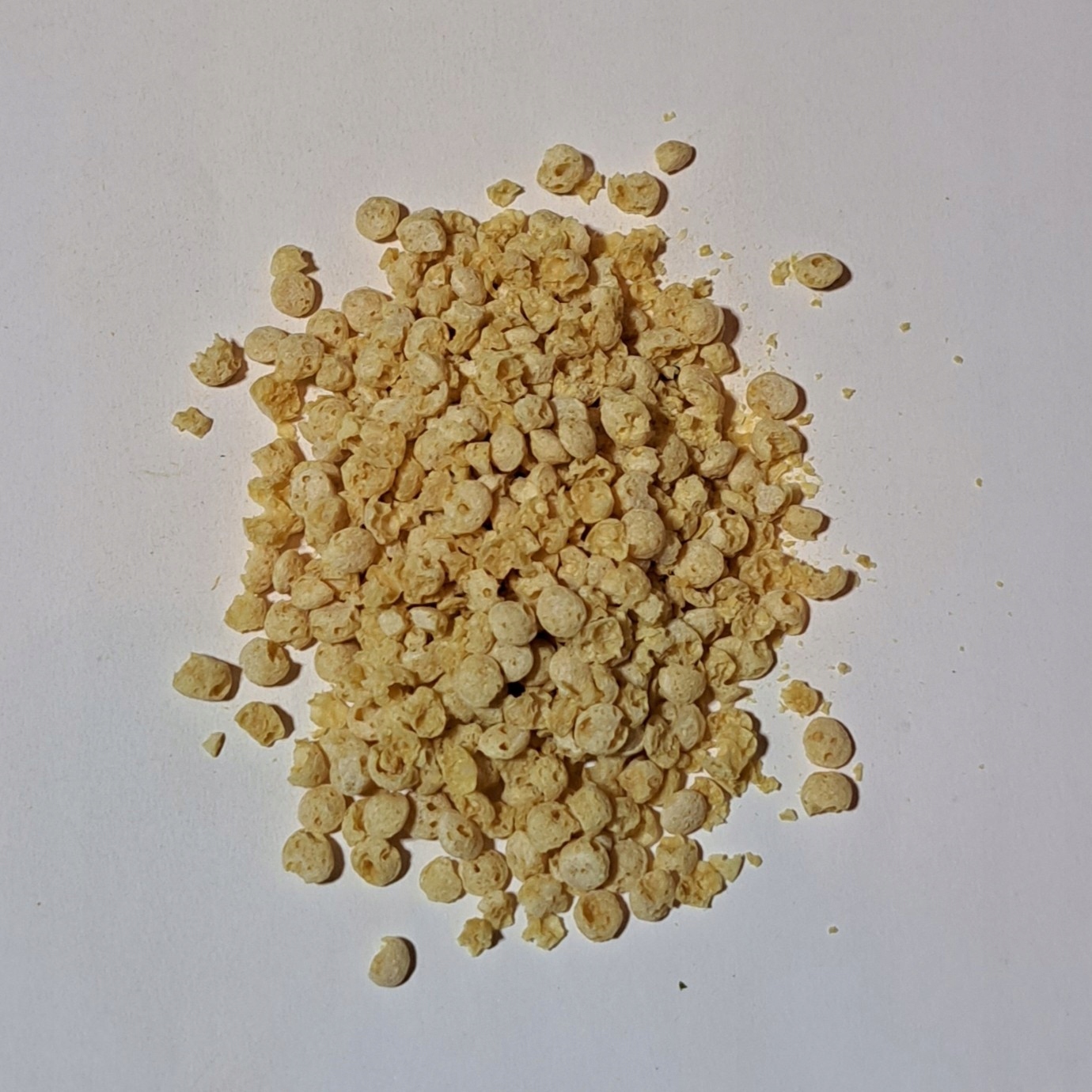 Levně Pražené kvasnice Křehké Exrudované Novinka Zlepšuje chuť 1 kg Rafex