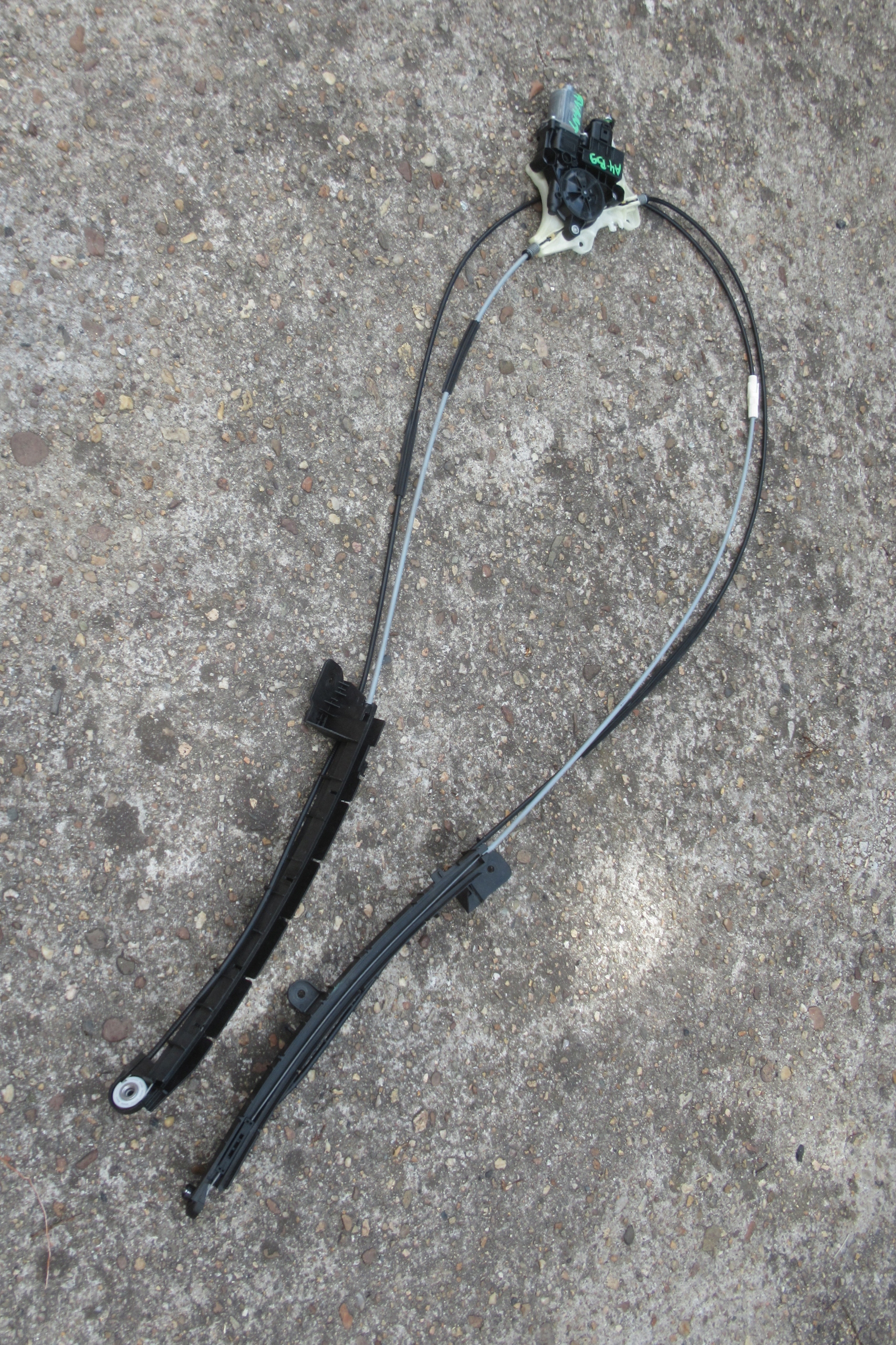 AUDI A4 B9 AVANT 3.0 TDI 18R mechanism ROLETY boot
