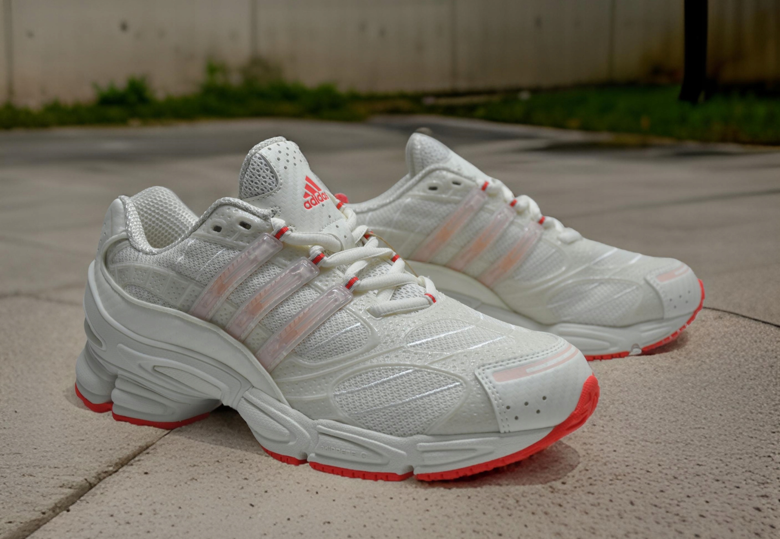 Nové Adidas Originals Ozweego Pro JI3135 R 38 2/3