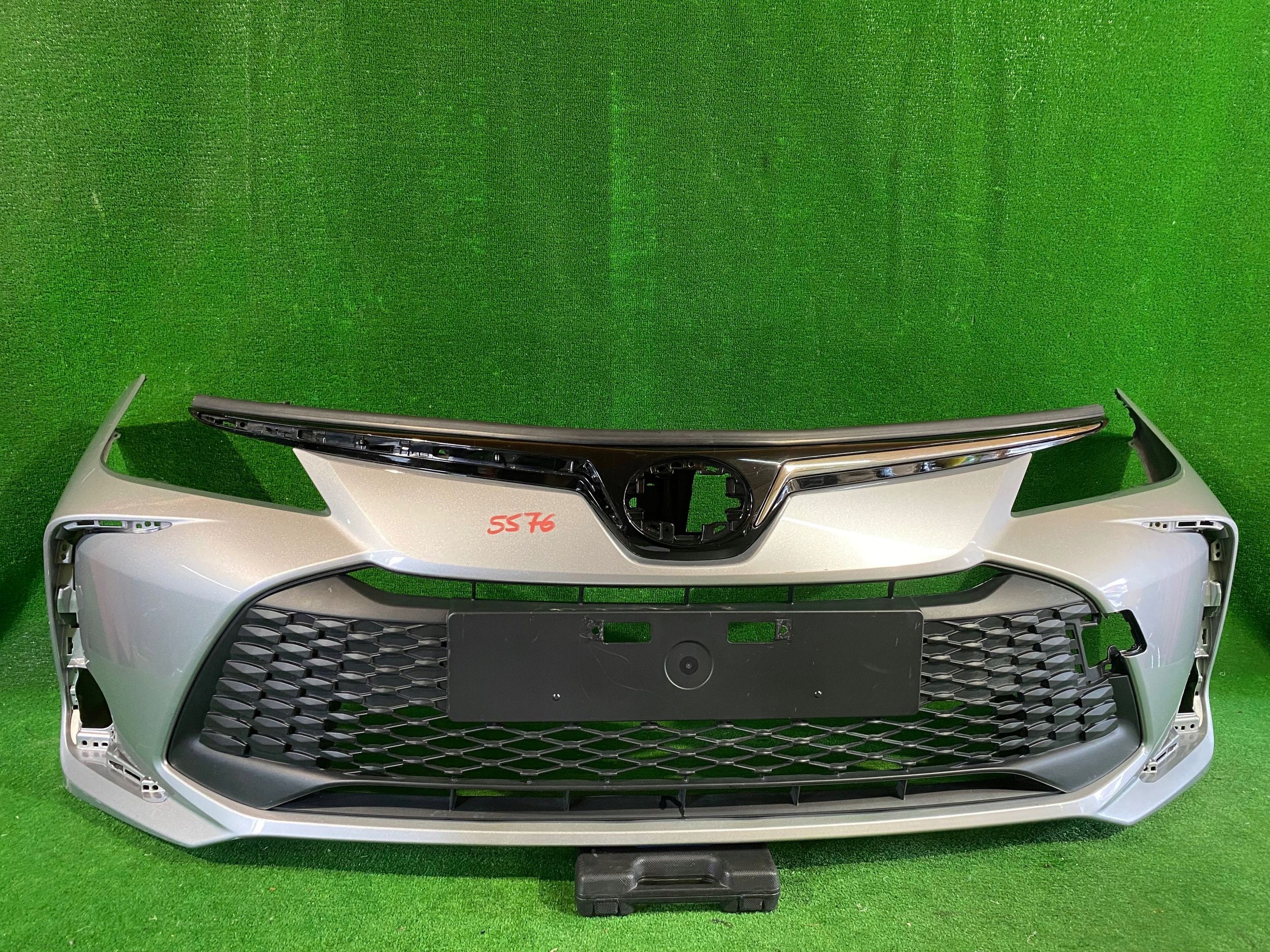 front bumper front TOYOTA COROLLA E21 sedan LIFT without pdc NR.Z5576