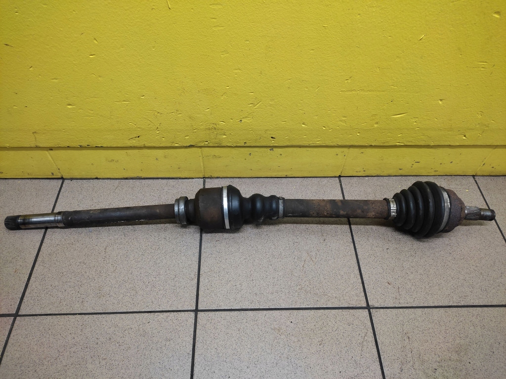 CITROEN C4 and 1.6 HDI semi-axis right
