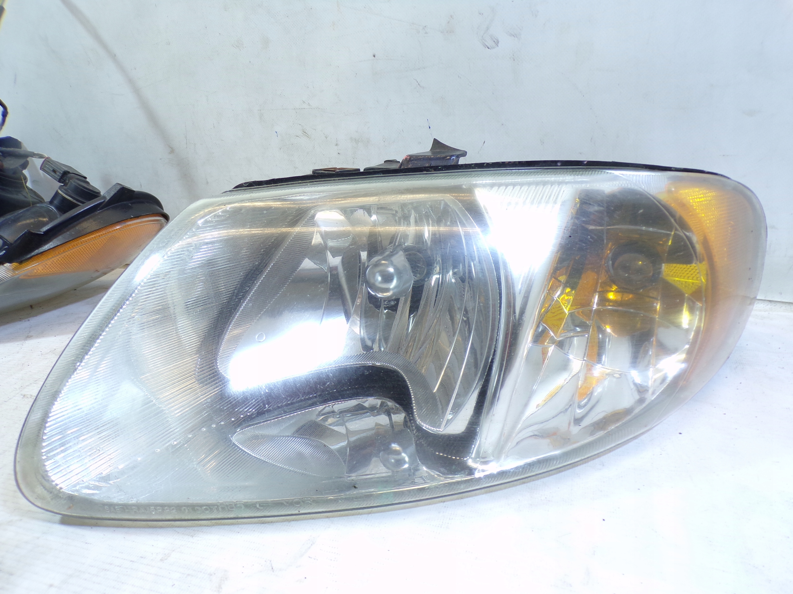 lights front front left right CHRYSLER VOYAGER 4 IV (K)