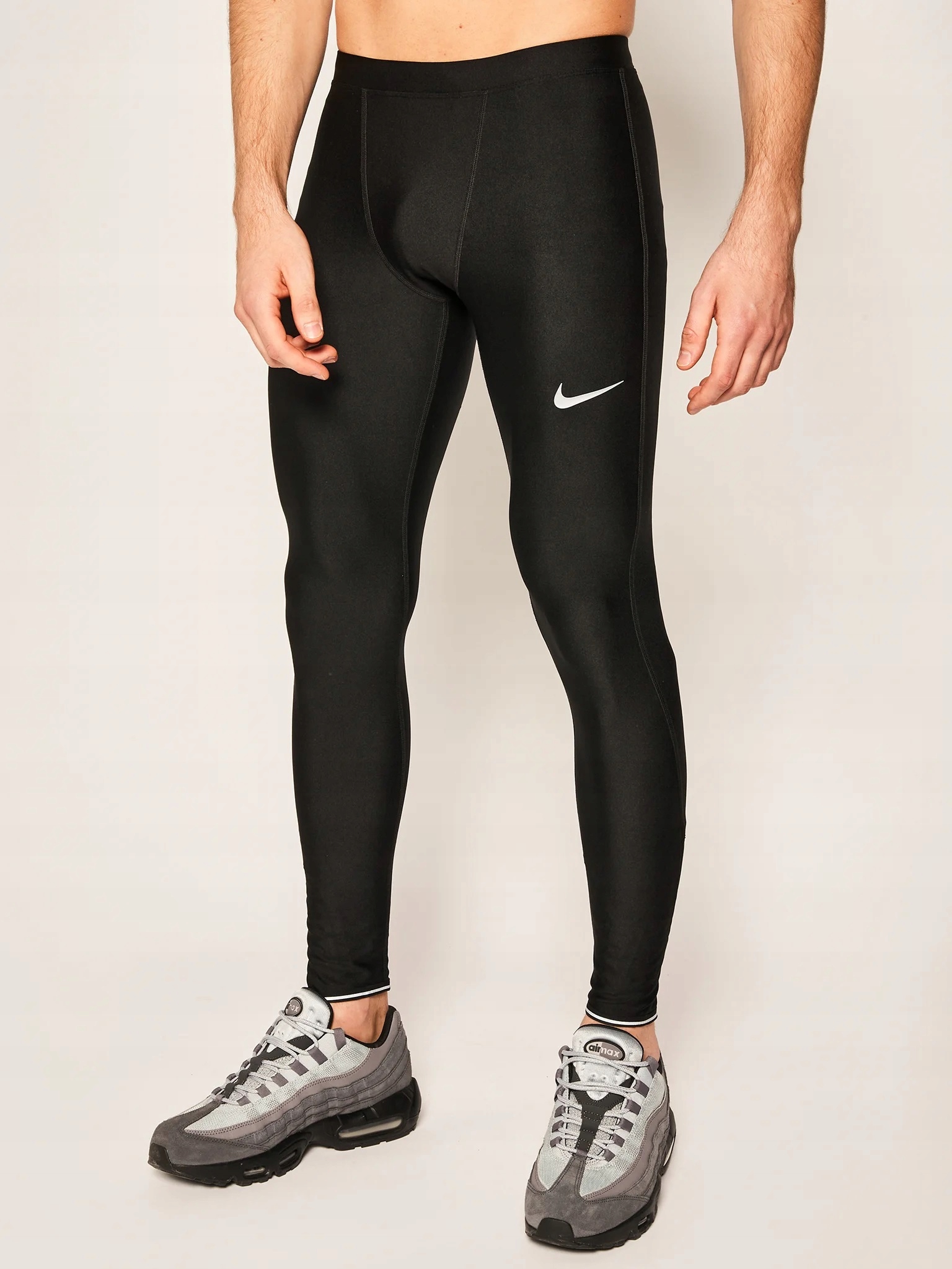 Legginsy Nike Mobility Tight Fit AT4238-010 r.S