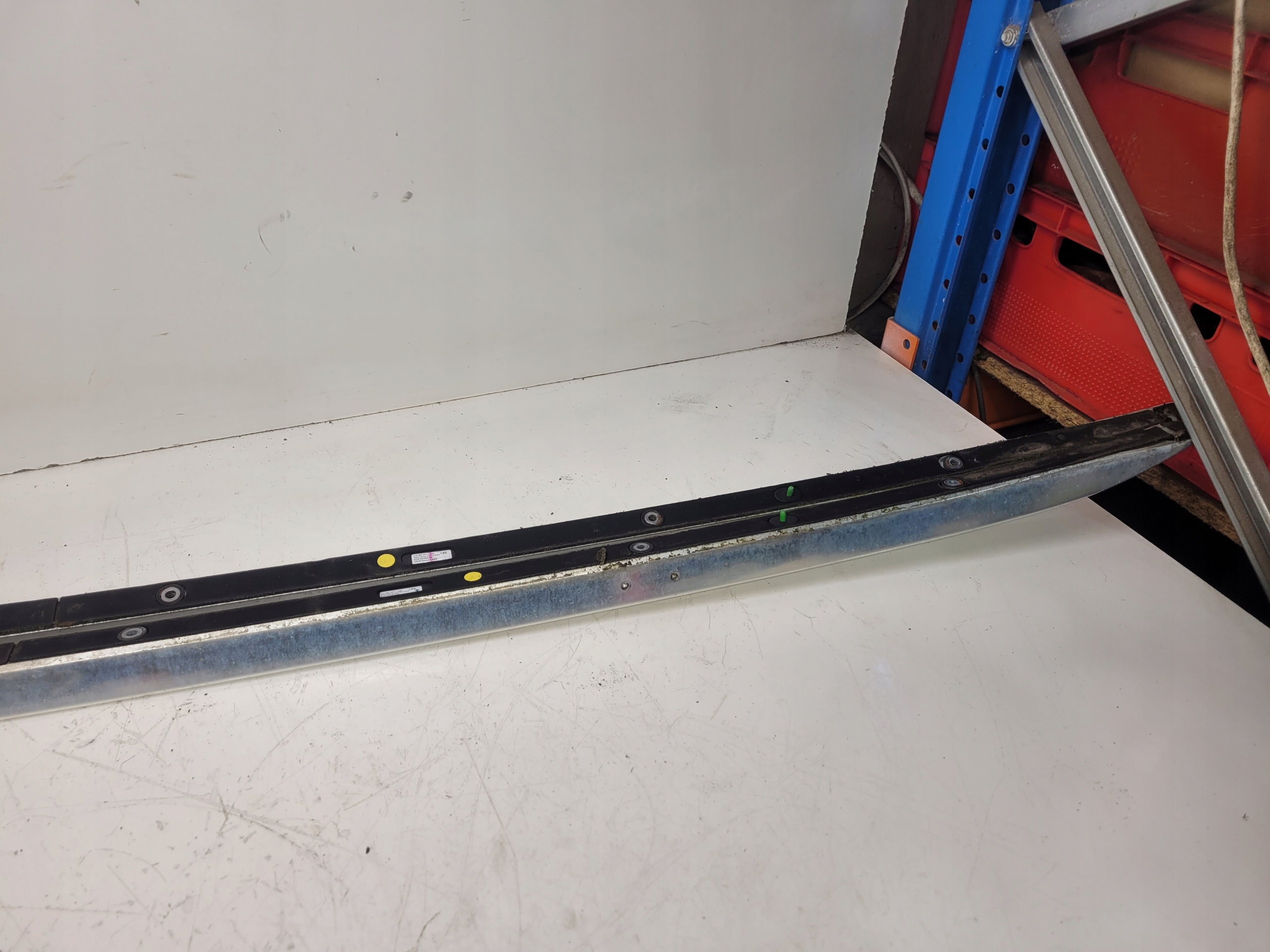 RELING DACHOWY CHROM KOMPLET AUDI Q7 4L0860022 021 Generic Product reling dachowy chrom