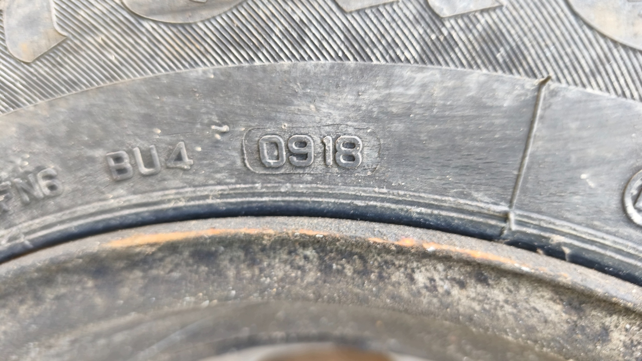 tyres discs 2x NISSAN CABSTAR FIRESTONE VANHAWK 2 195/75 R16