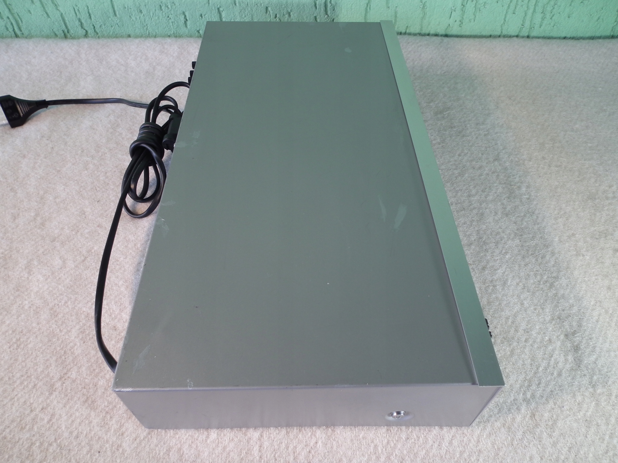 Tuner JVC T-X200L Quartz Synthesizer -Piękny naturalny dźwięk, bdb. czułość Marka JVC