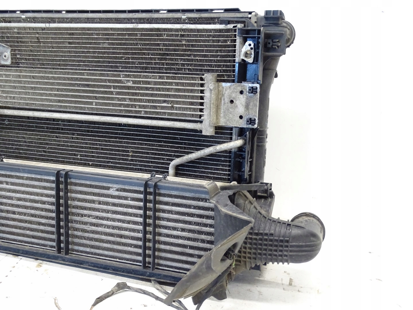 KOMPLET chladiče ventilátor MERCEDES CLS W218 3.0 CDI