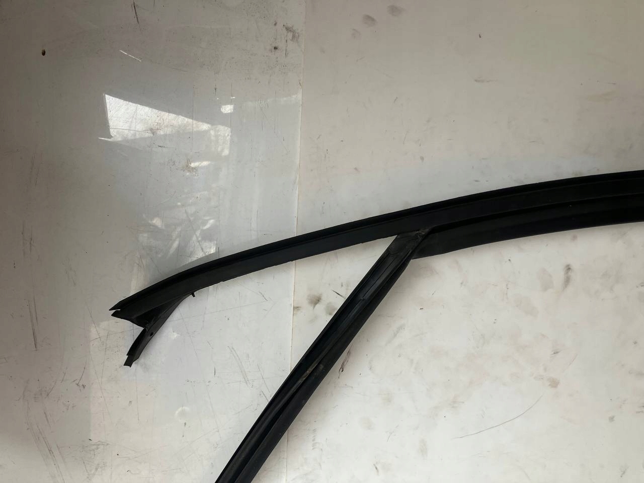 frame gasket upper door left front RENAULT ARKANA
