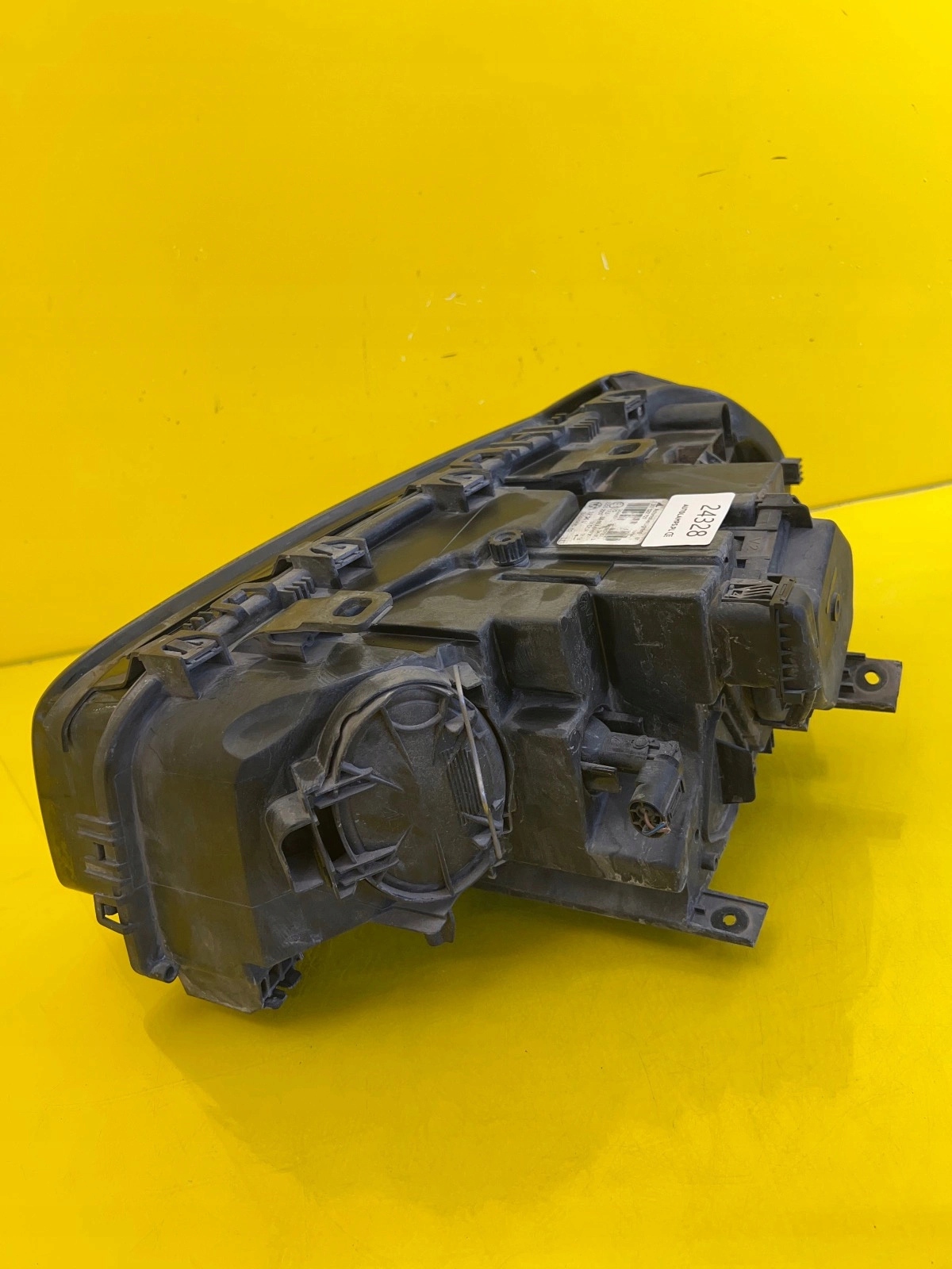 light right BMW X3 E83 Bi-Xenon Dynamic positioning complete