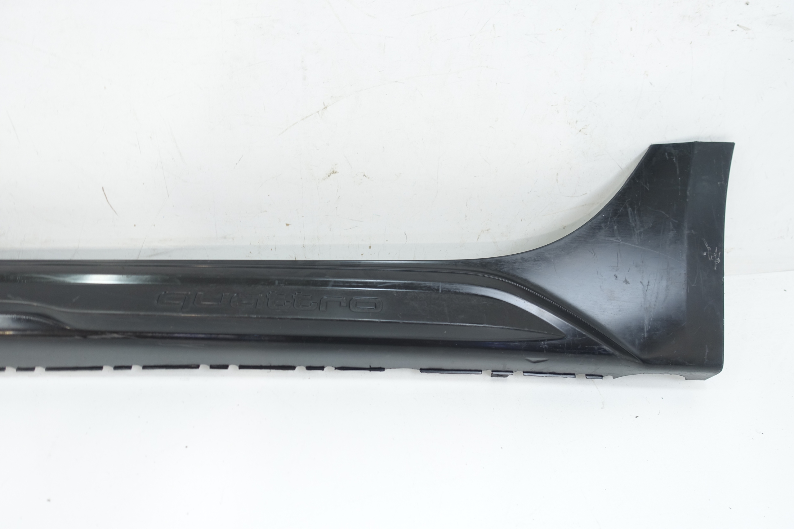 moulding threshold left AUDI A4 B9 LIFT KOMBI ALLROAD