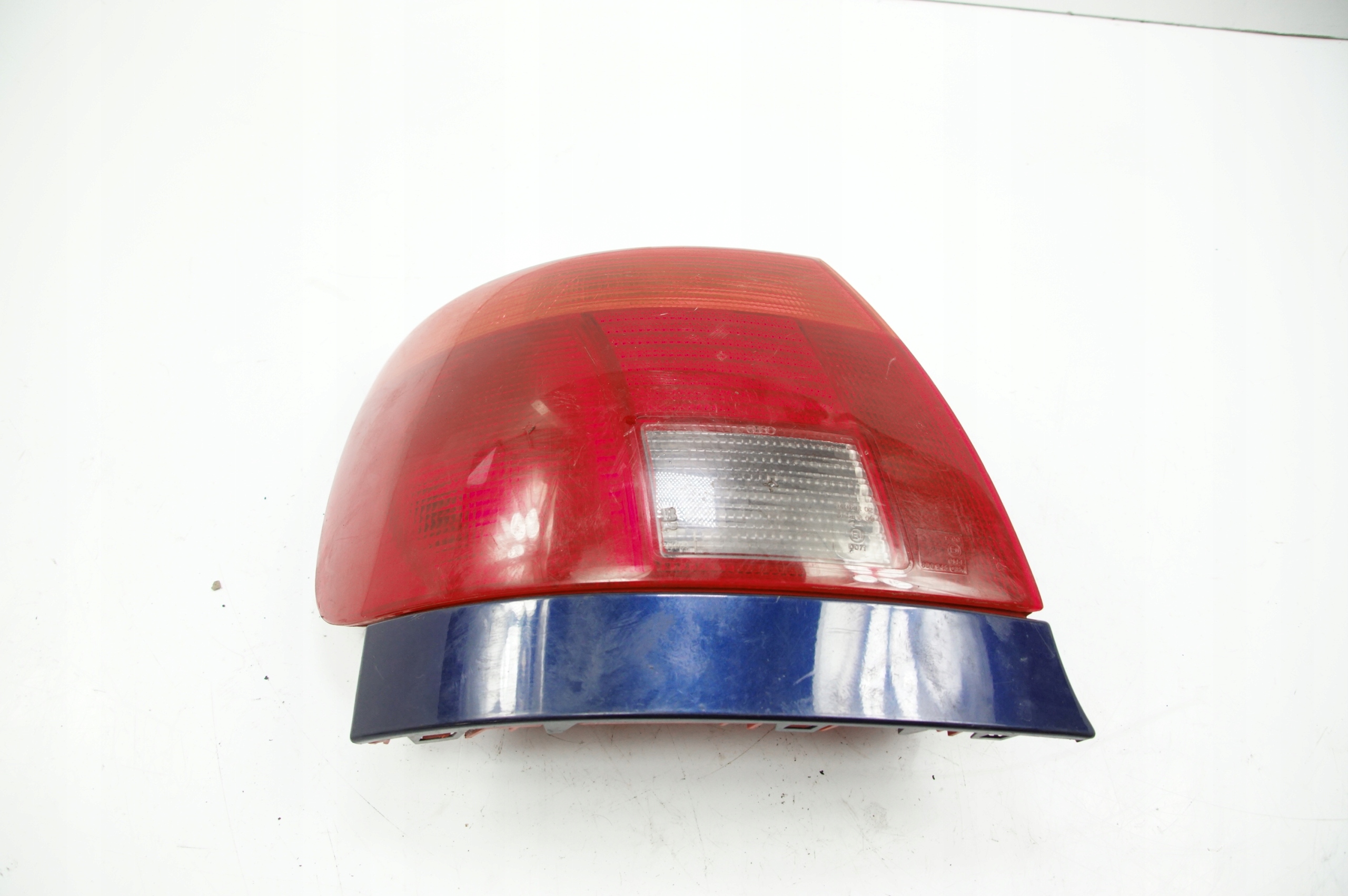 light left rear part AUDI A4 B5
