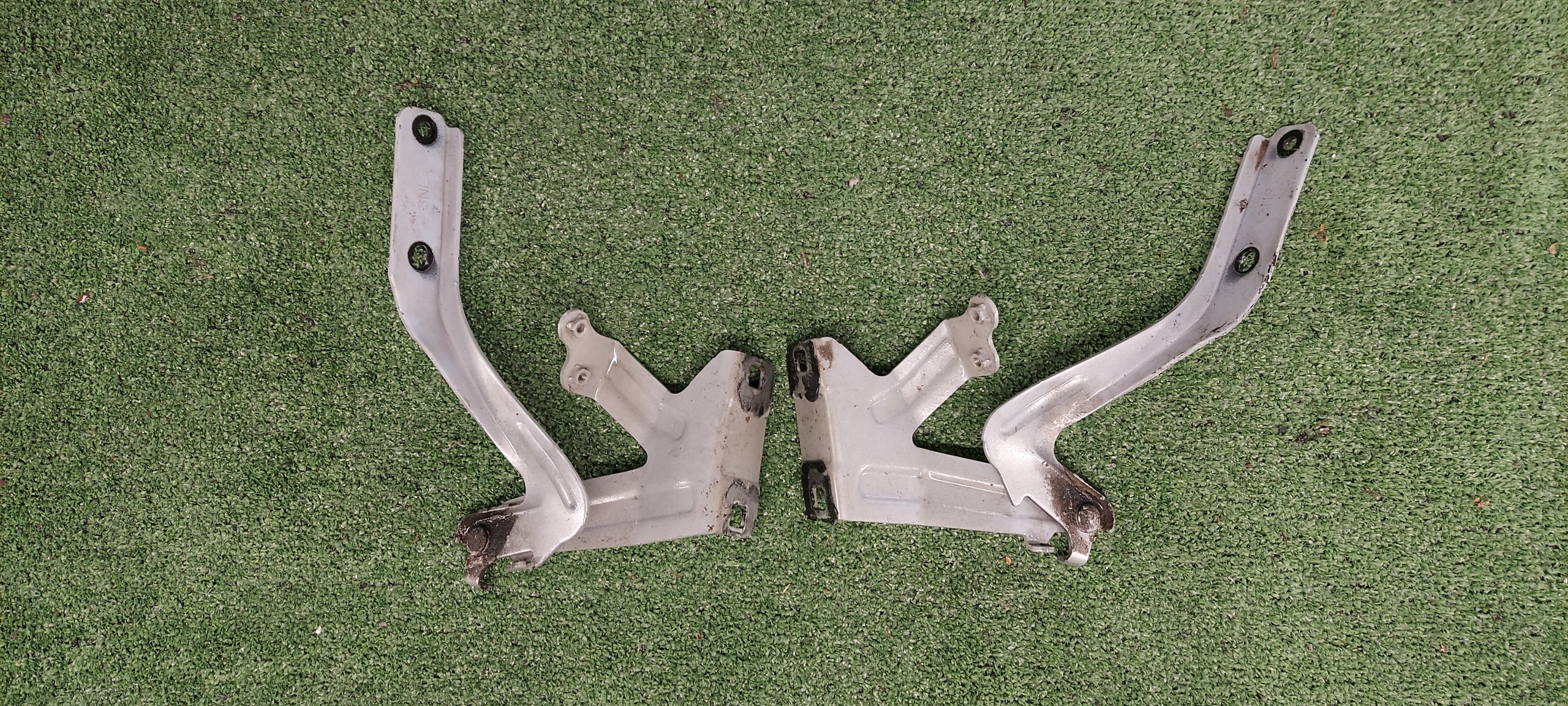 Cerniere cofano NISSAN LEAF e ZEO 10-17 LAK: KY0