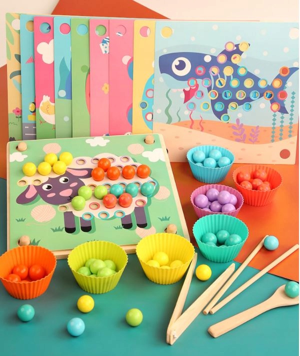 MONTESSORI DREWNIANA UKŁADANKA z KULKAMI DREWNIANY SORTER GRA PUZZLE DZIECI EAN (GTIN) 5905896560599