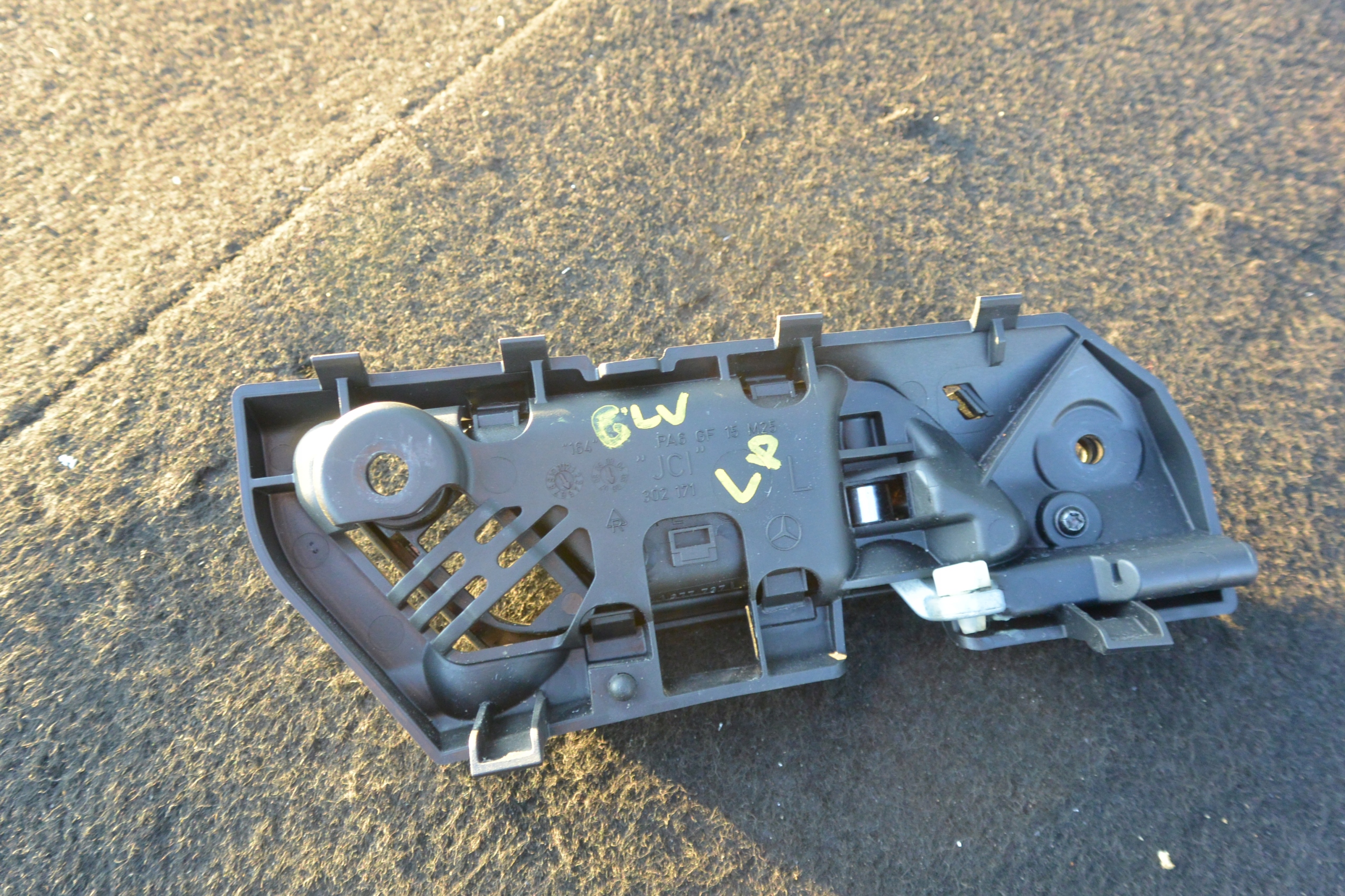 handle door left front MERCEDES GL ML X164