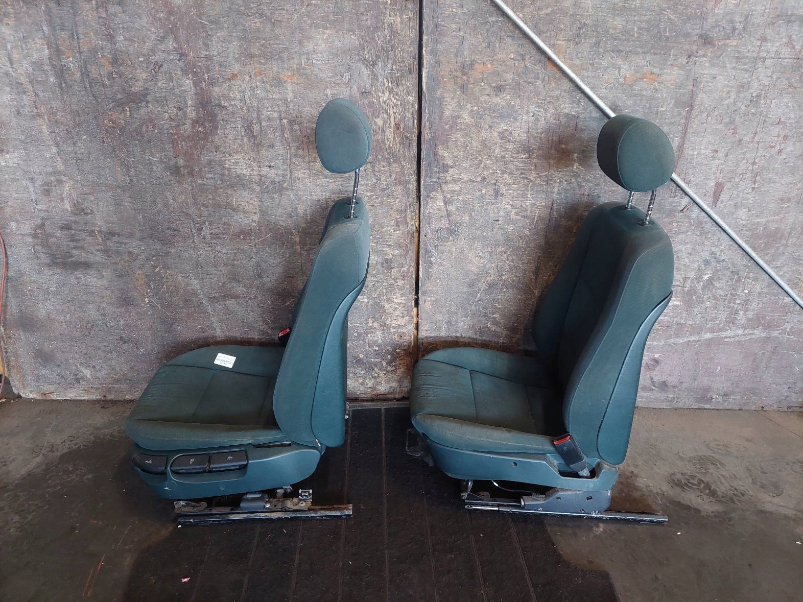 seats KOMPLET left right seat rear part + side BMW E39 520i sedan