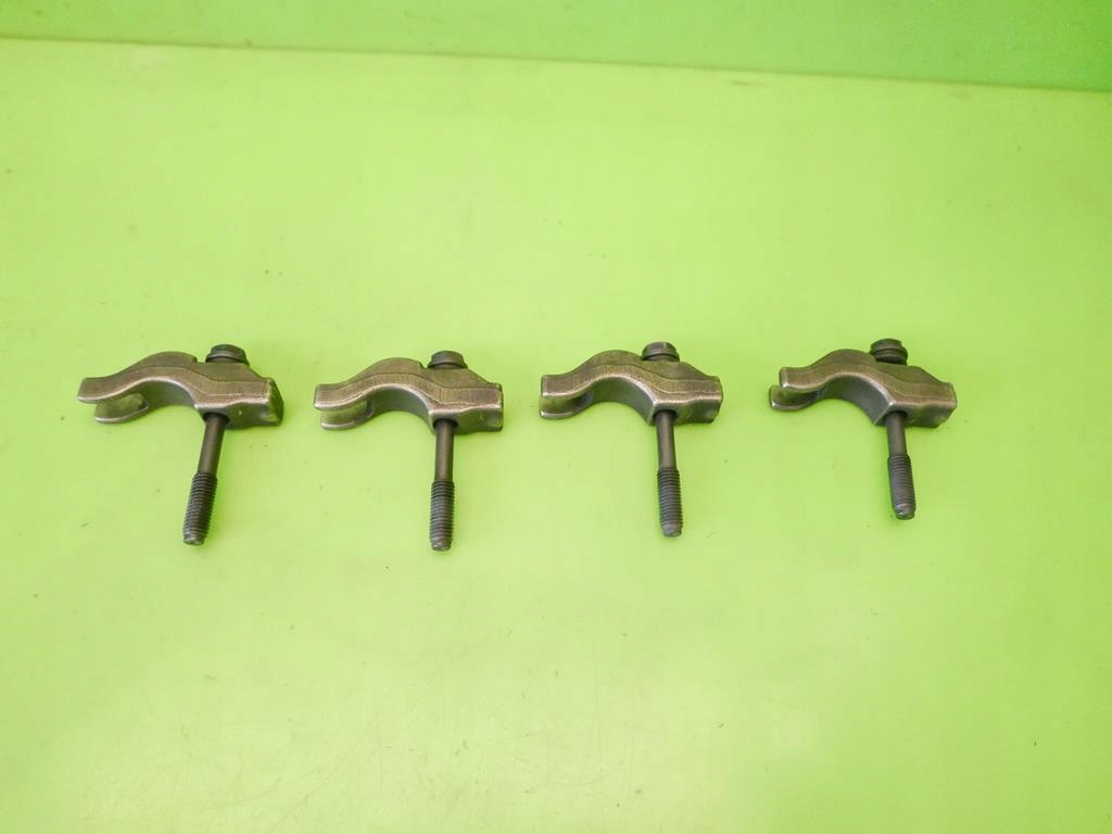 НОЖКИ КРЕПЛЕНИЯ ВПРЫСКА OPEL ASTRA H III 1.7 CDTI