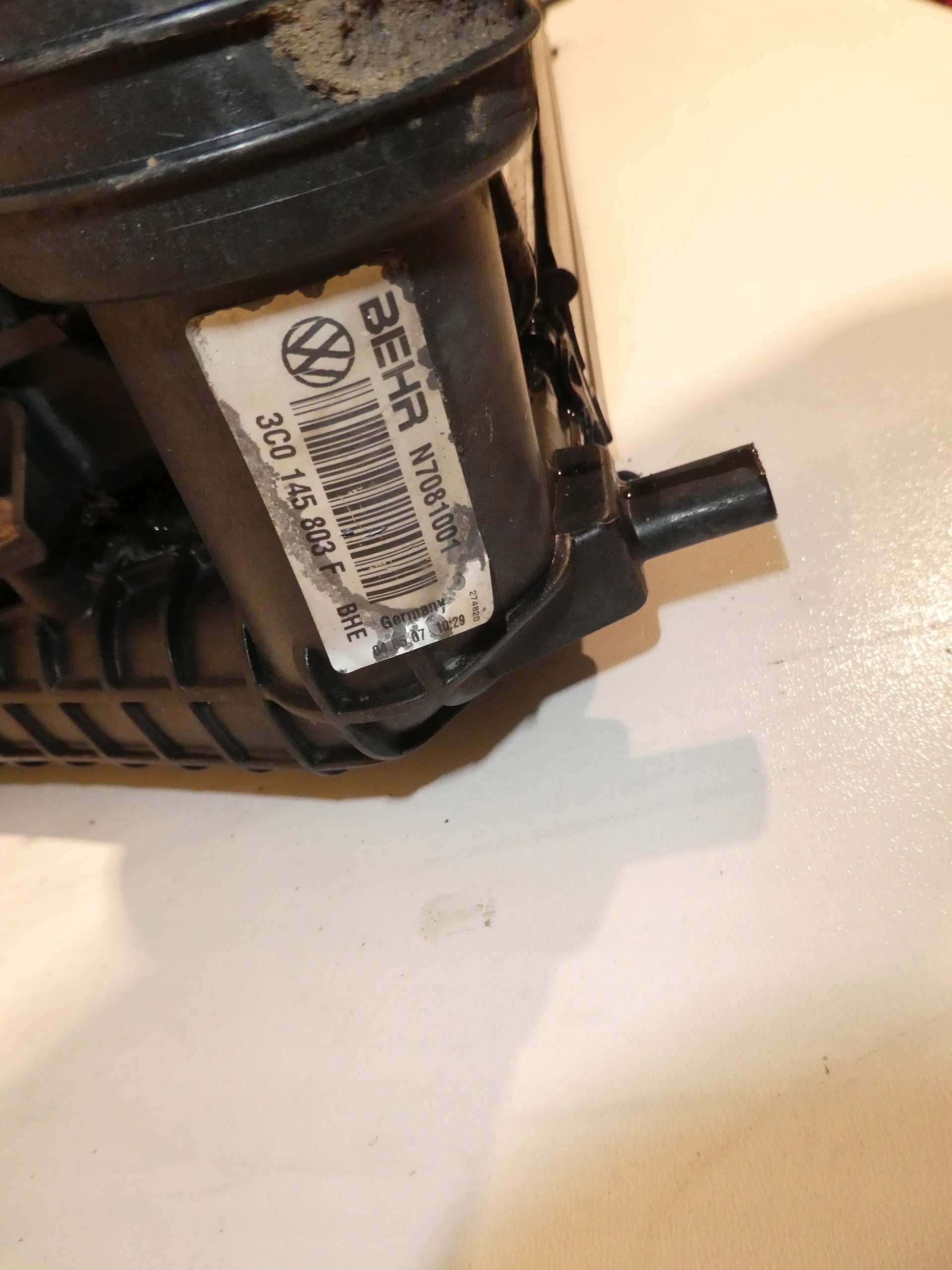 VW PASSAT B6 2,0 TDI RADIATEUR D’EAU INTERCOOLER