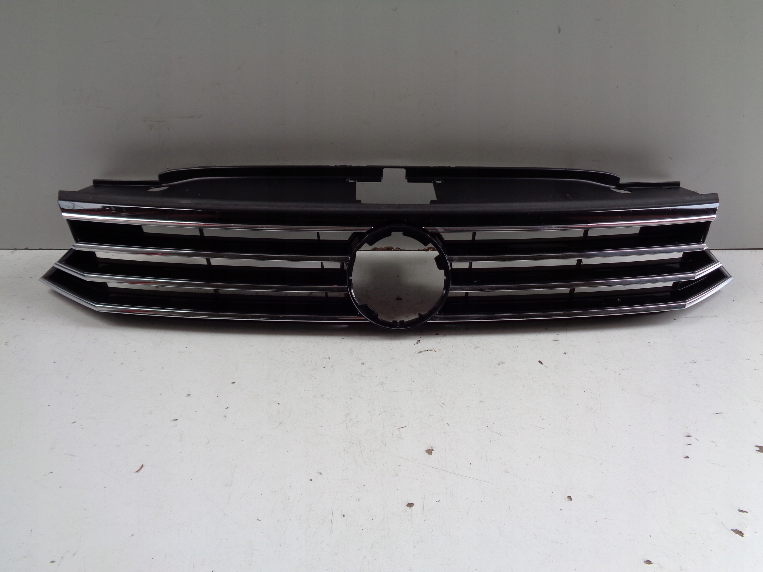 Grille VW PASSAT B8 3G 3G0 14-18