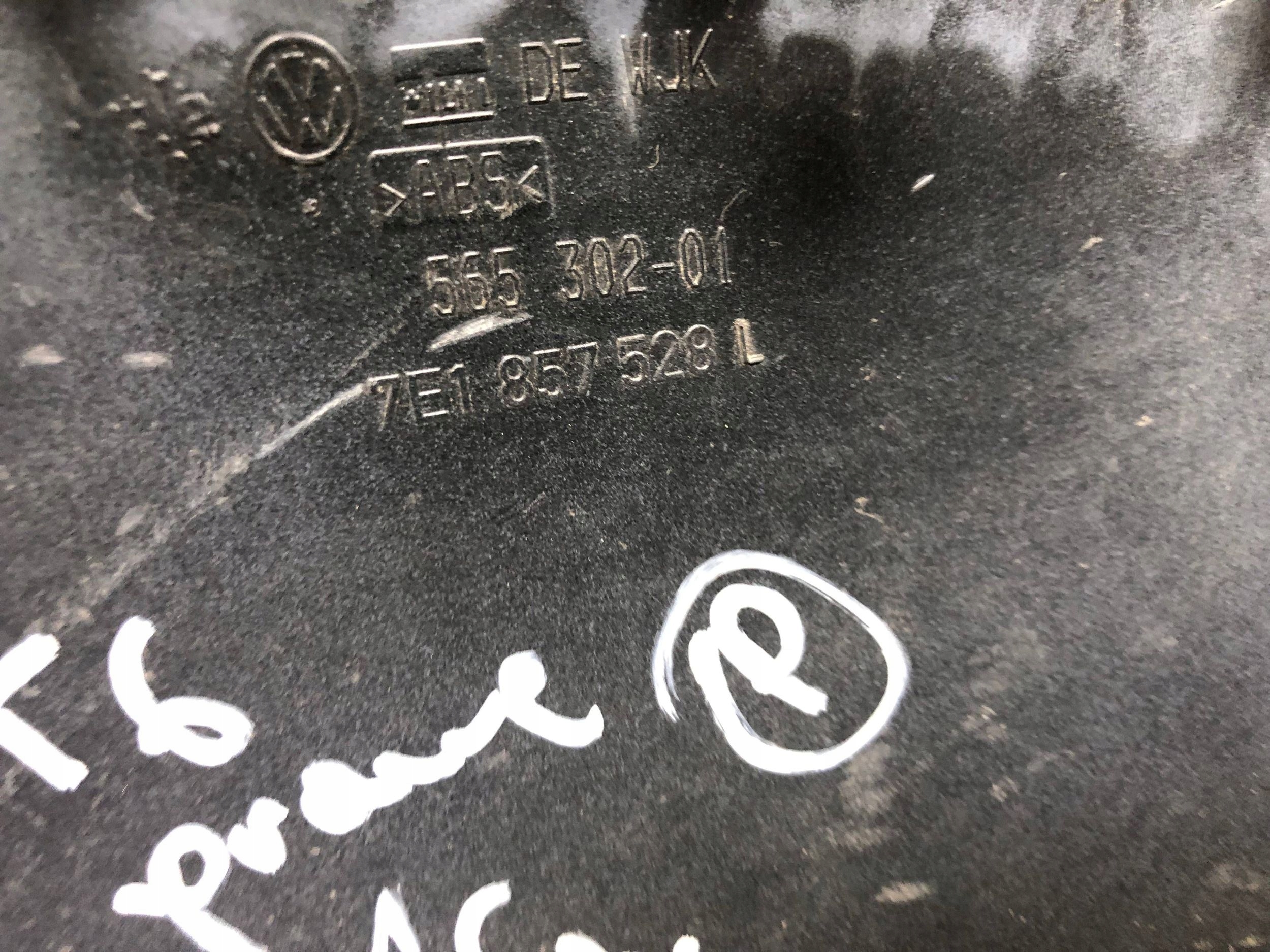 cover mirrors right VW T6 7E1857528L