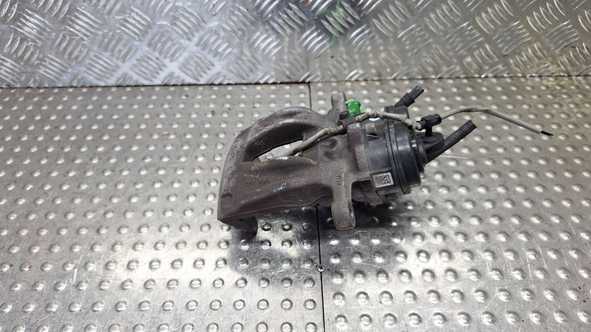 caliper brake right rear part 80A615406AQ AUDI Q5 80A LIFT