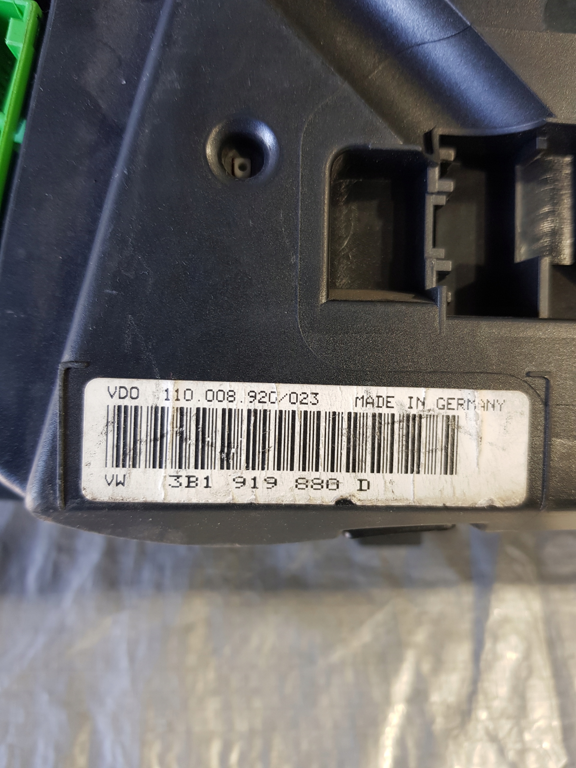 dials Volkswagen PASSAT B5 1.9 TDI OE 3B1919880D