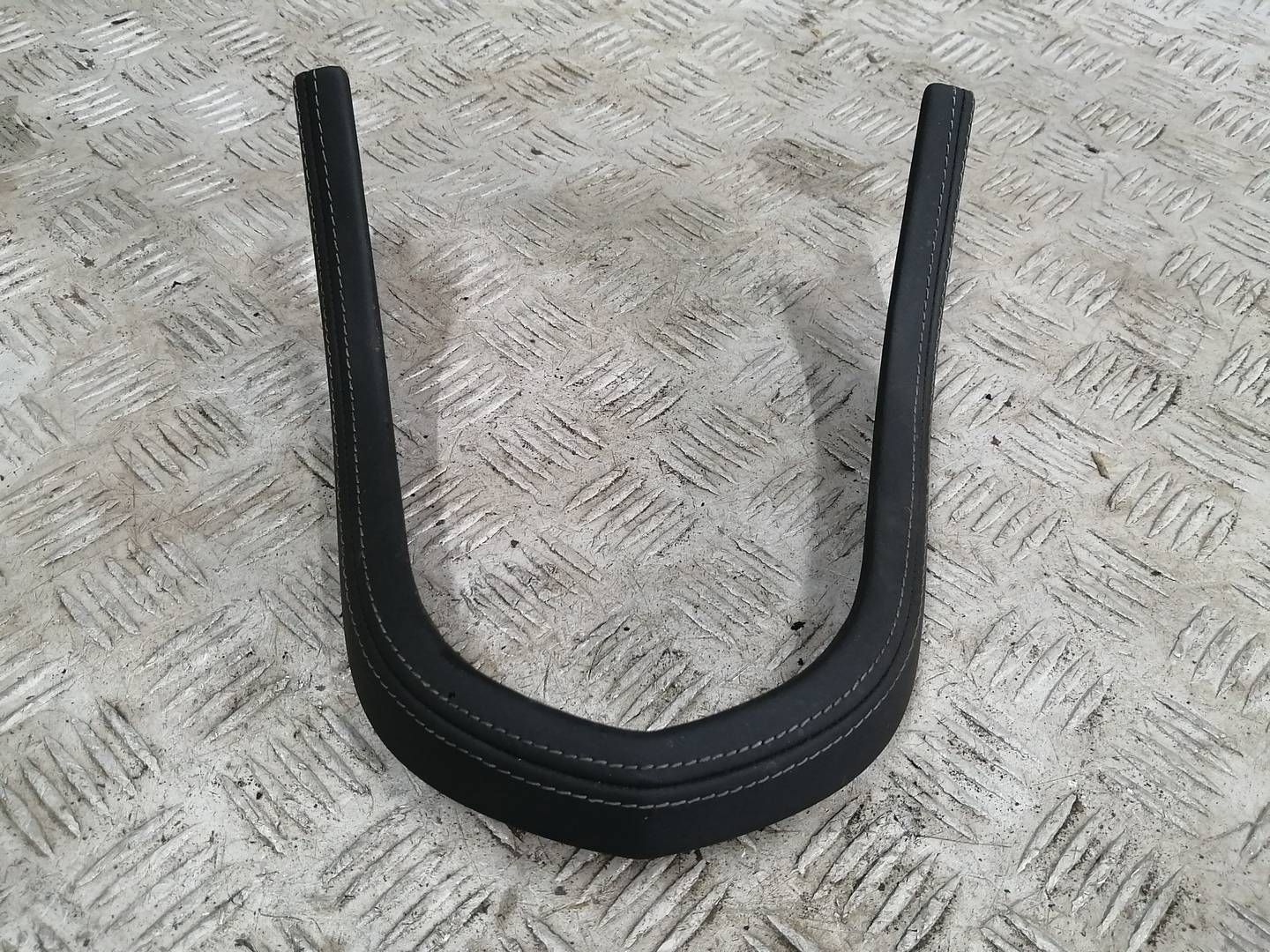 RAMKA WYBIERAKA ZMIANY BIEGÓW SKÓRA PEUGEOT RCZ