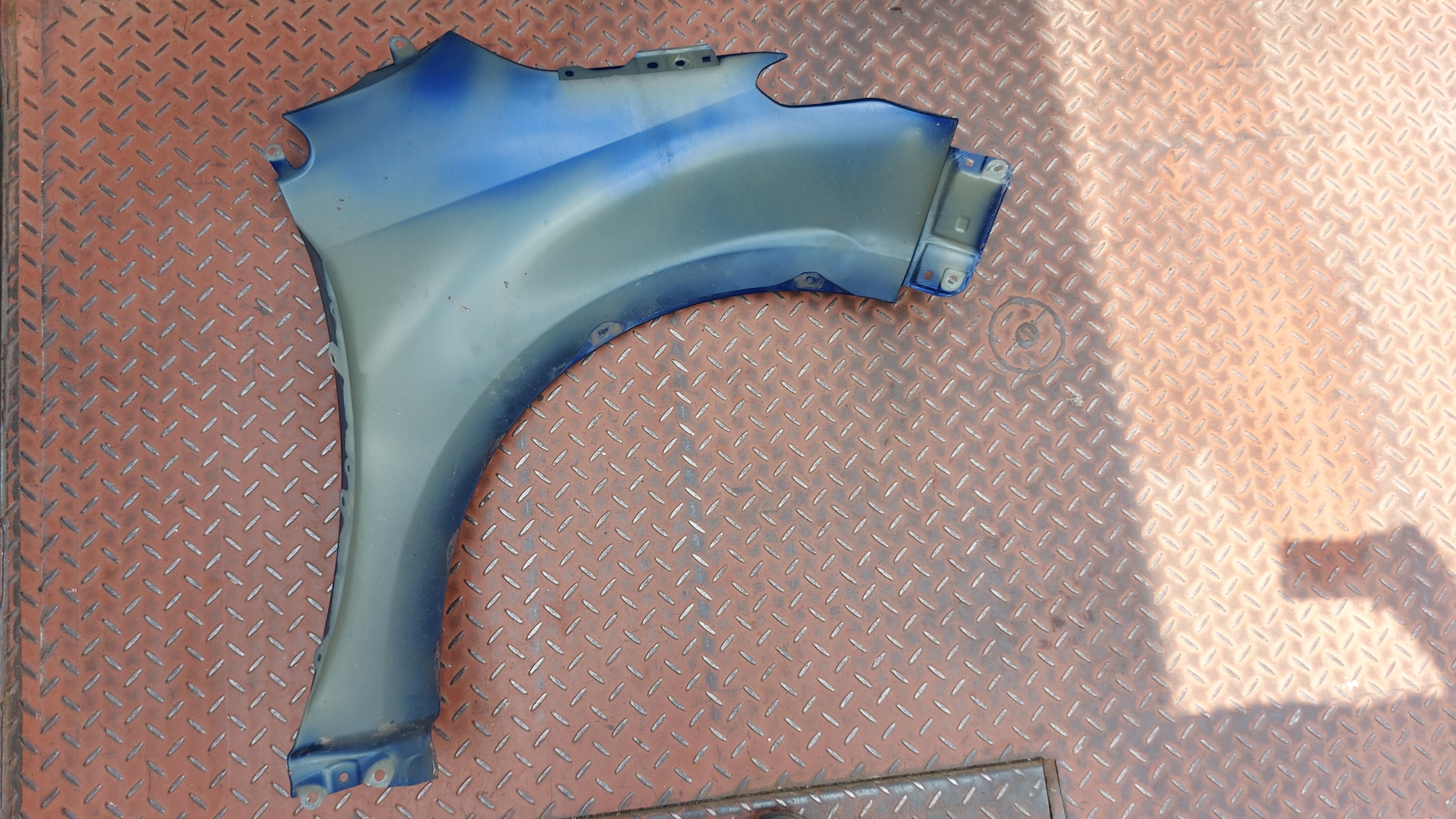 fender left front TOYOTA YARIS IV 20
