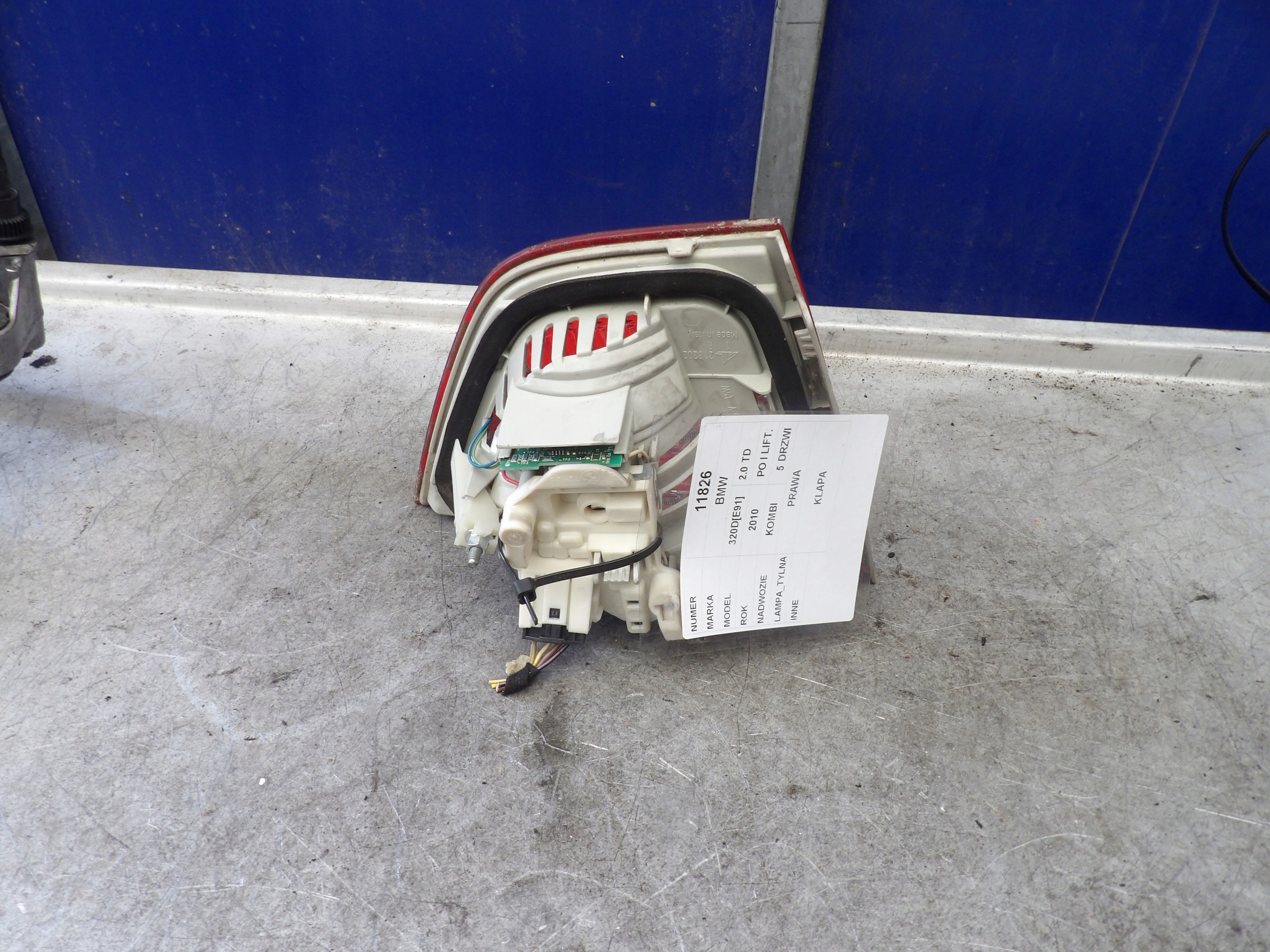 BMW 3 E91 light rear right trunk door kombi