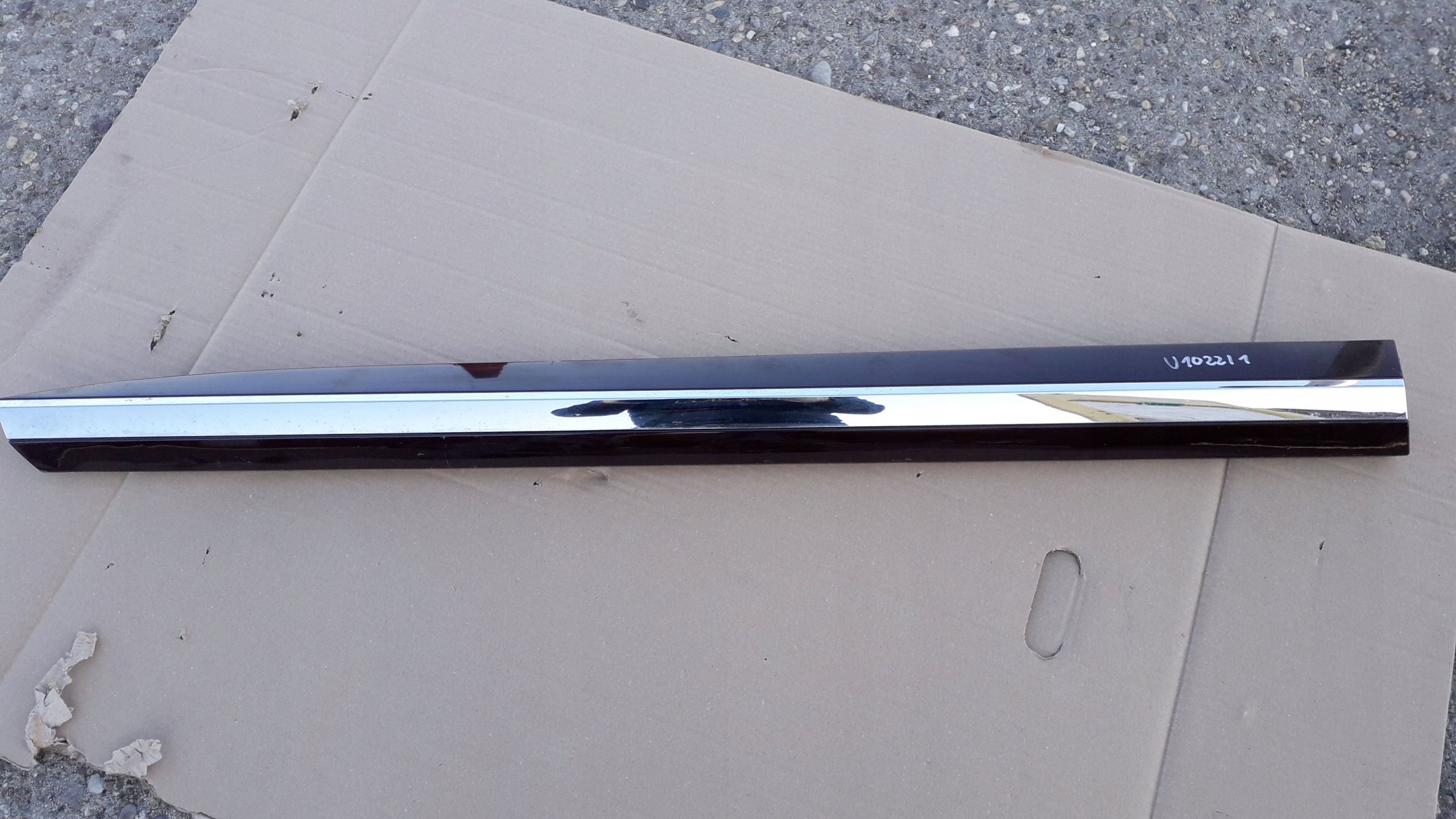 VW ARTEON LISTWA LEWA PRZEDNIA CHROM 3G8854879