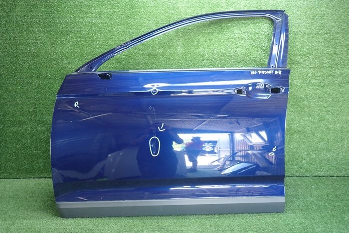 VW PASSAT B8 door left front front