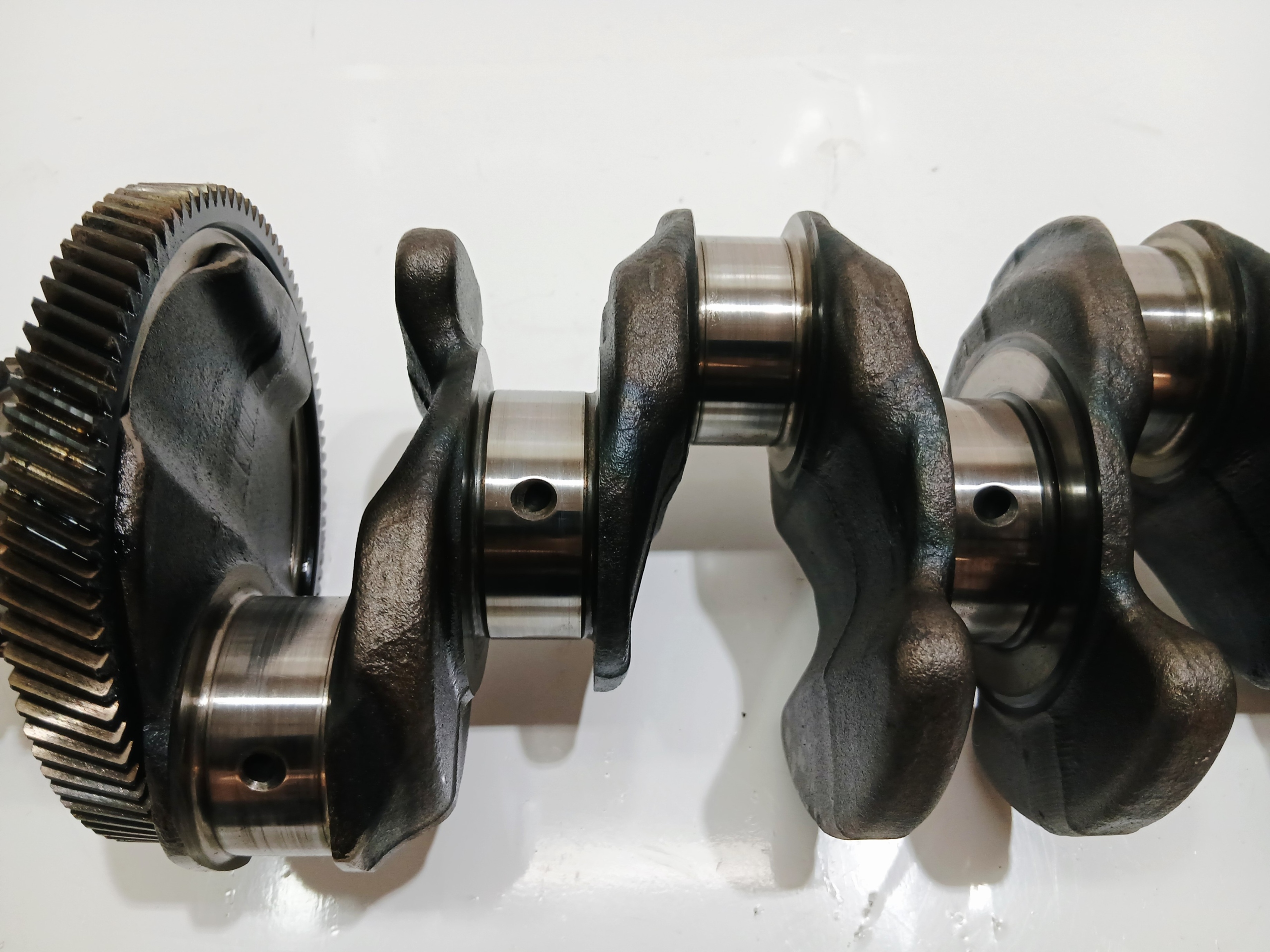 kľukový hriadeľ BMW X1 E84 N47D20C 8513673