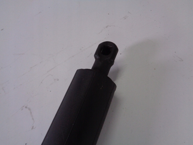 SIŁOWNIK KLAPY TYŁ FORD KUGA MK2 LIFT 2016-2019 Numer katalogowy części CV44 S402A55-AB